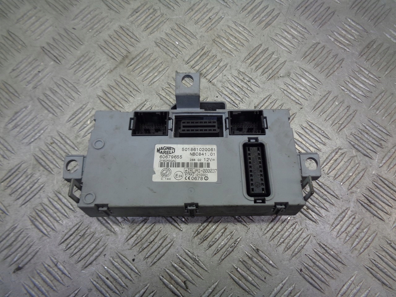 MODUL BODY KOMPUTER LANCIA THESIS 60679655