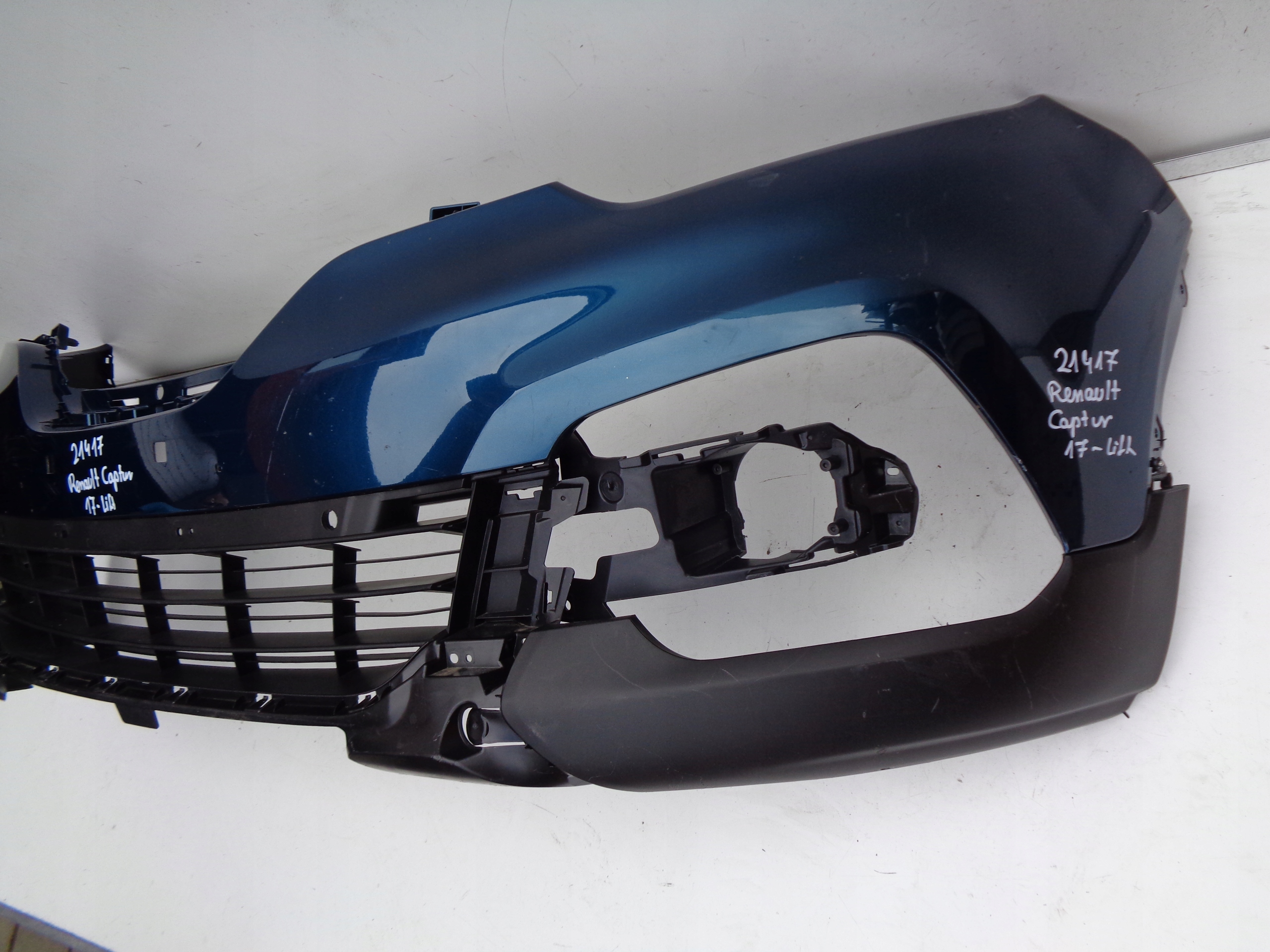 ZDERZAK PRZEDNI RENAULT CAPTUR 17- LIFT NR 21417 Typ samochodu Samochody osobowe