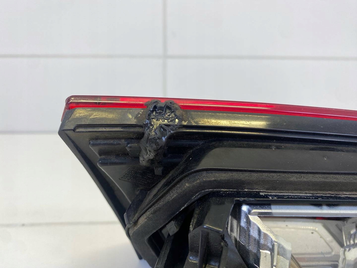 light rear to the bonnet right side Renault Clio 4 2015 265505796R