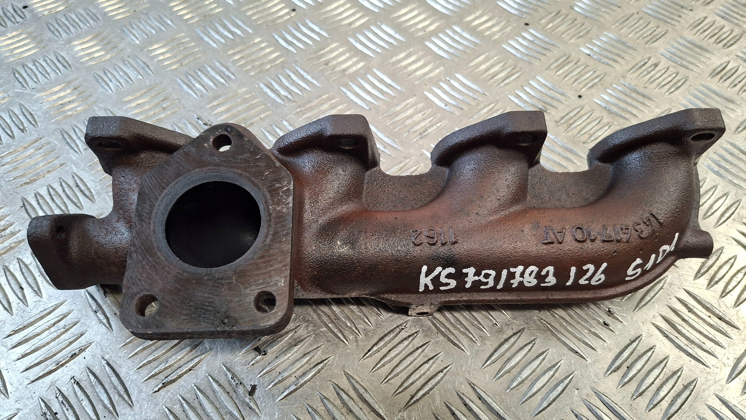 exhaust manifold BMW E81 2.0D