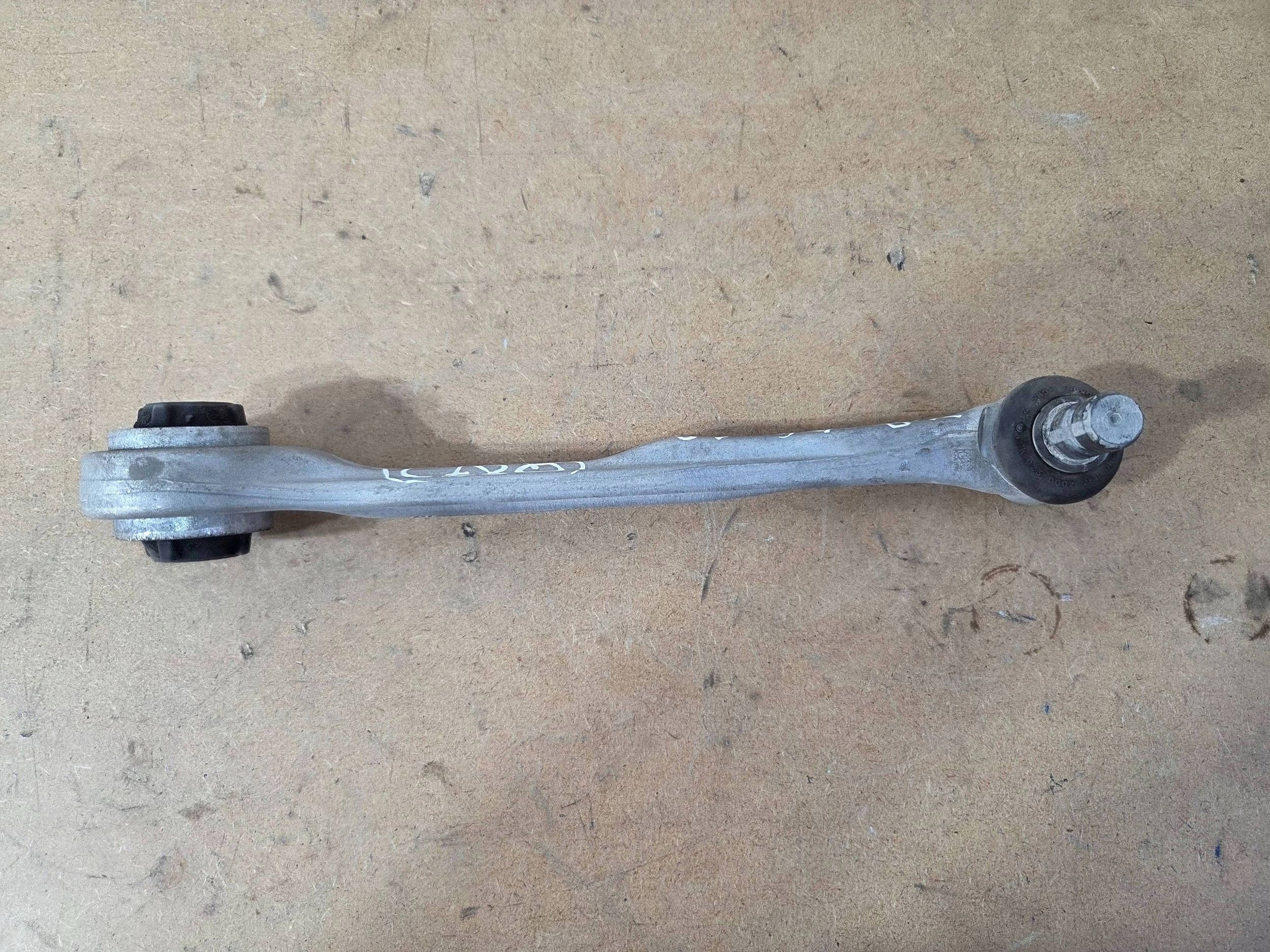 Audi A6 S6 C8 4K arm upper front right 4M0407506F (Q873)