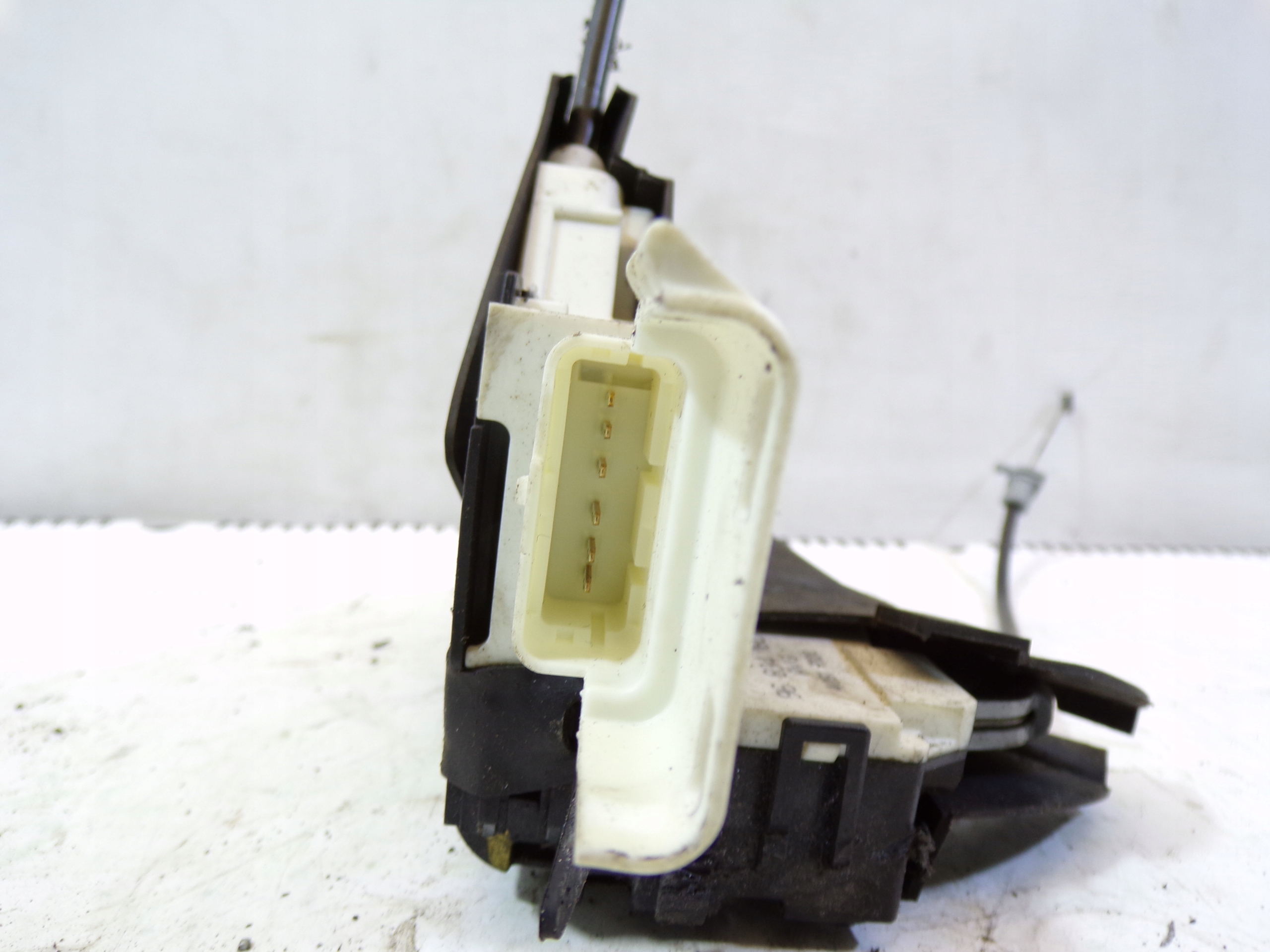 lock door left front of left PRZEDNICH handle lock cylinder CITROEN C4 96834160