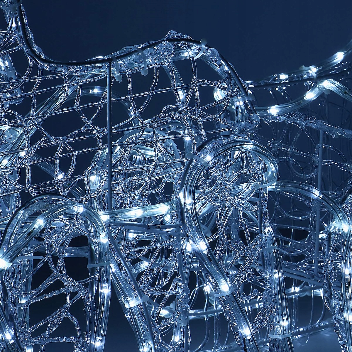 ДЕКОРАЦІЯ ОЛЕНЬ З САНЯМИ, СВІТЛОВИЙ ОЛЕНЬ LED Висота виробу 65 см