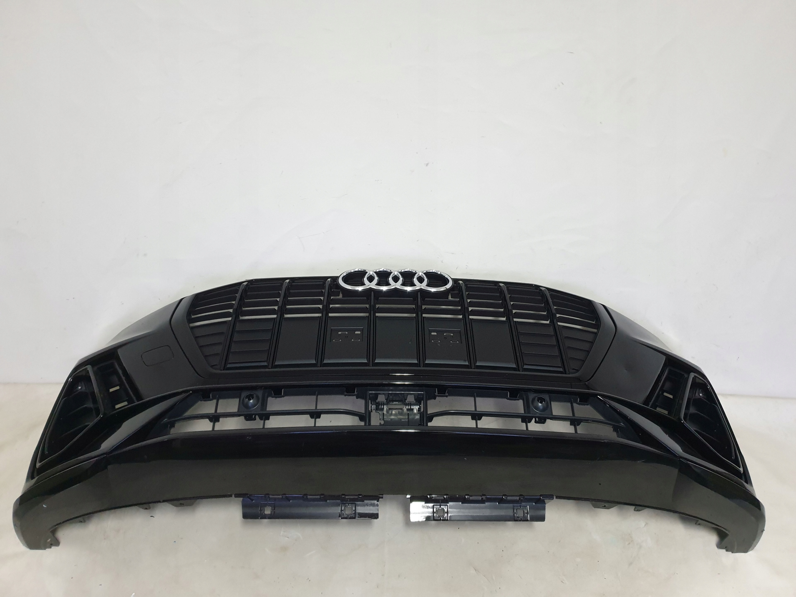 AUDI Q3 II 83A S-LINE 19-25 bumper front 4 x PDC 83A807438D 83A807437D