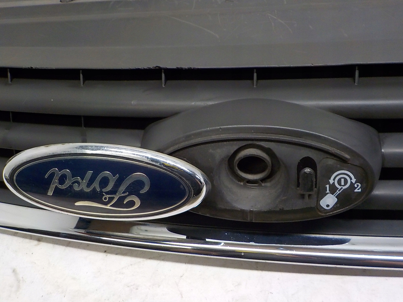 FORD KUGA and MK1 grill grille radiator