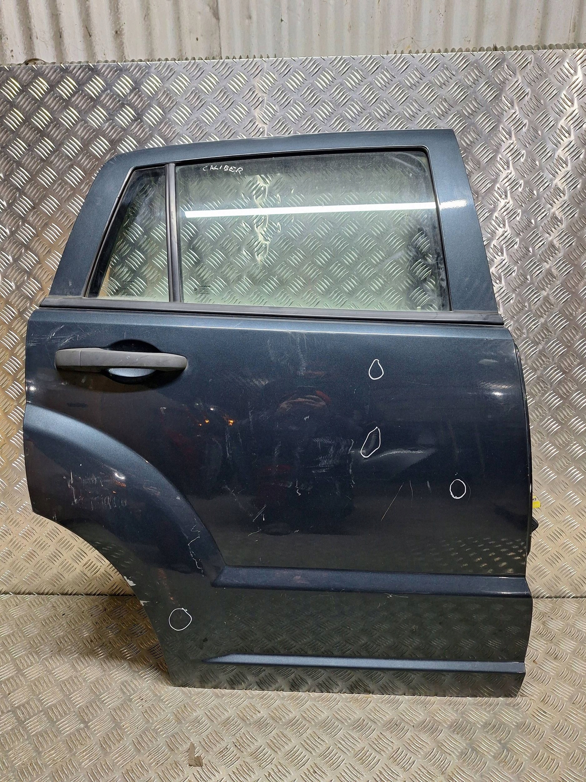 door rear part right DODGE CALIBER 06-11 complete