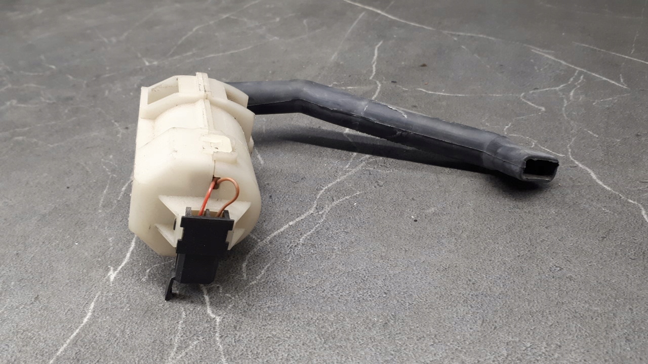 8D0820547 czujnik temperatury klimatyzacji AUDI A4 B5