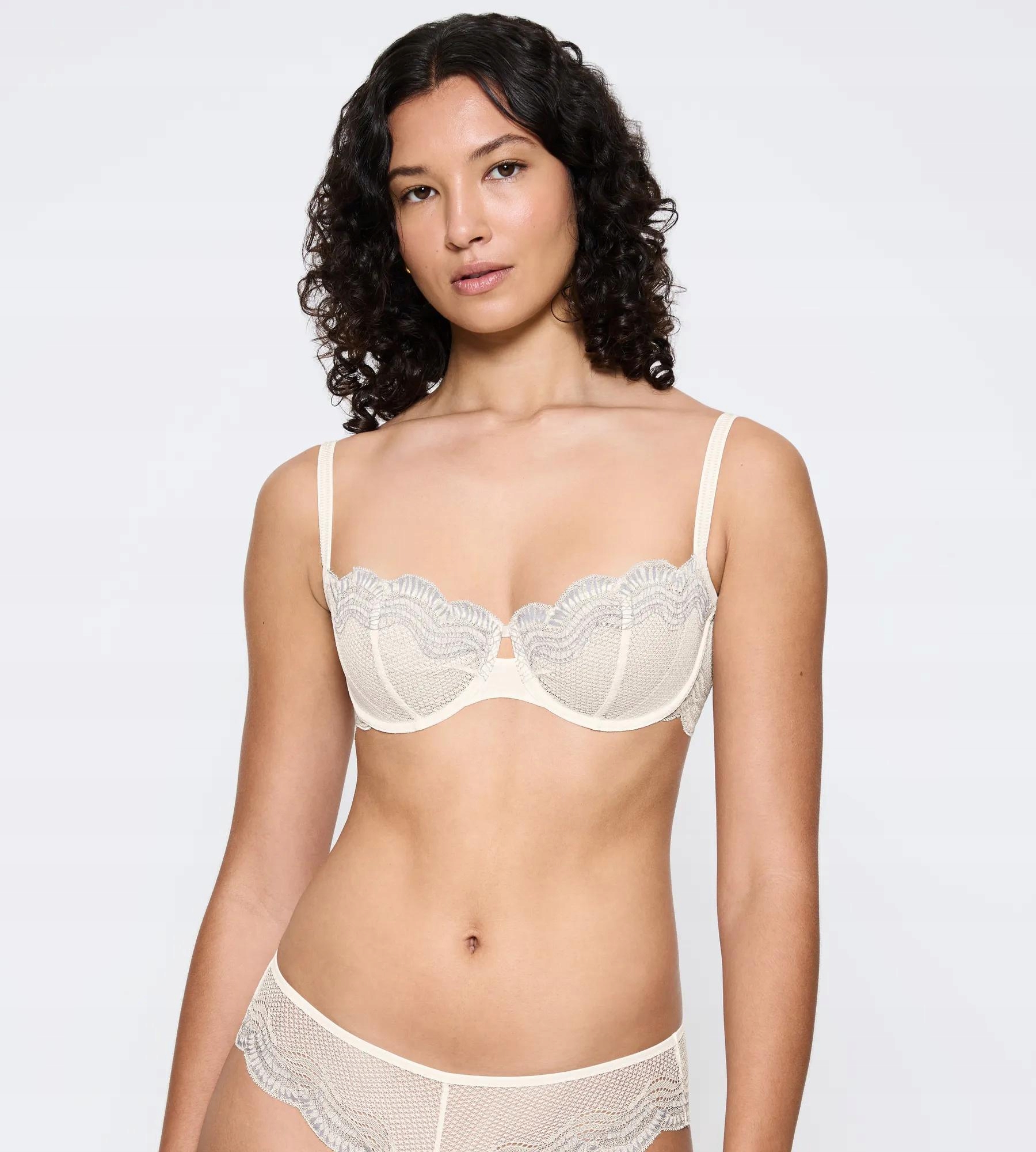 Triumph měkká podprsenka Triumph Comfort Glam Wh 90C