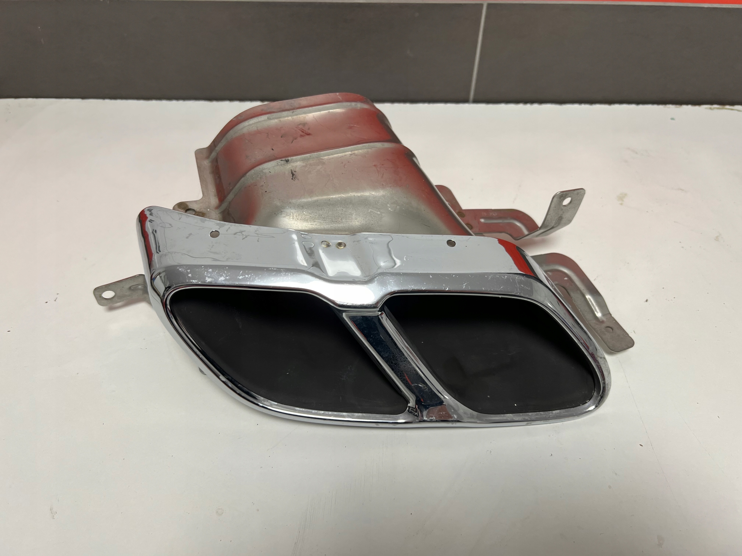 31664602 - VOLVO XC60 R-DESIGN V60 II правый выпускной наконечник