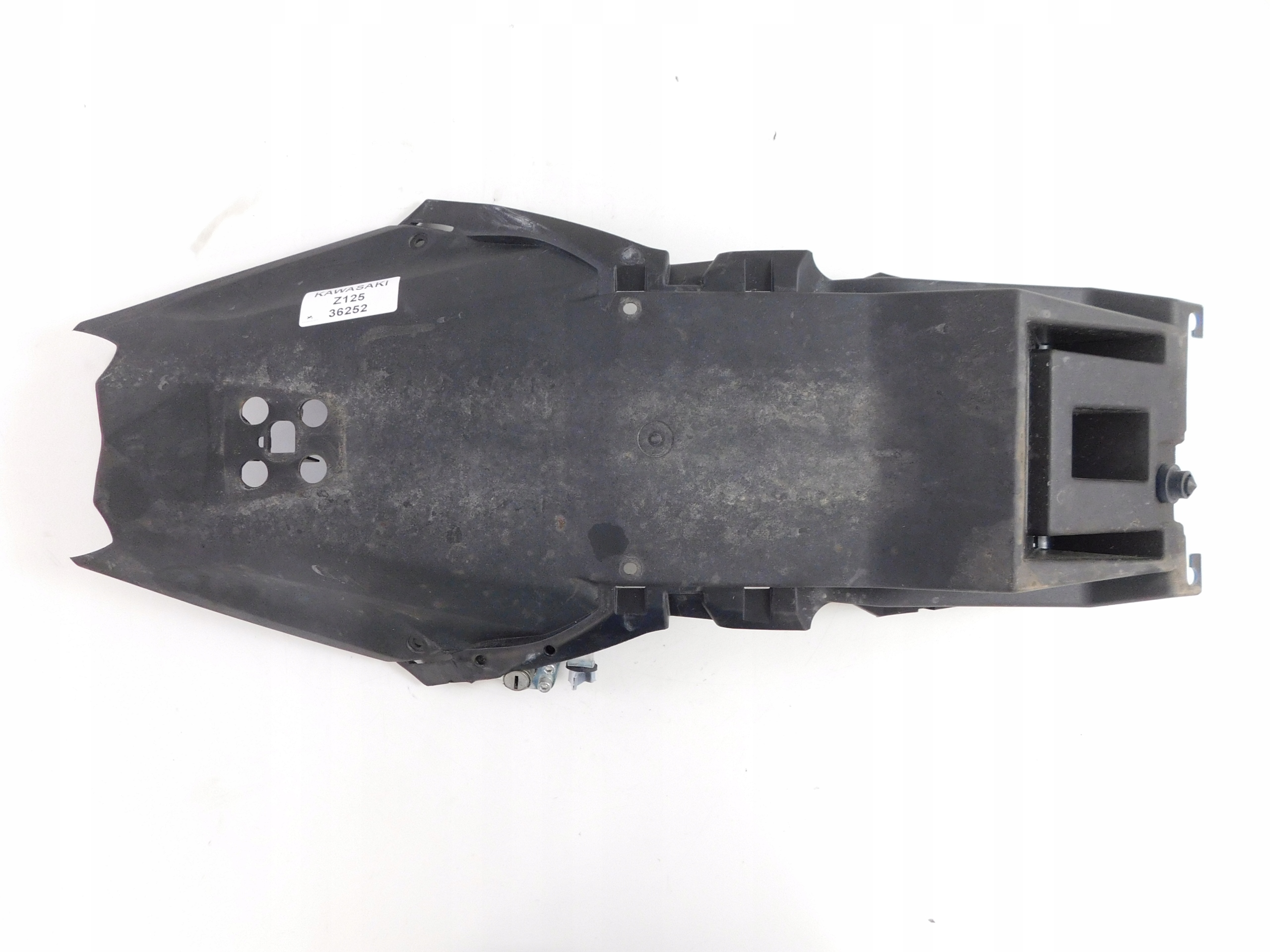 KAWASAKI Z125 колісна арка задня задня