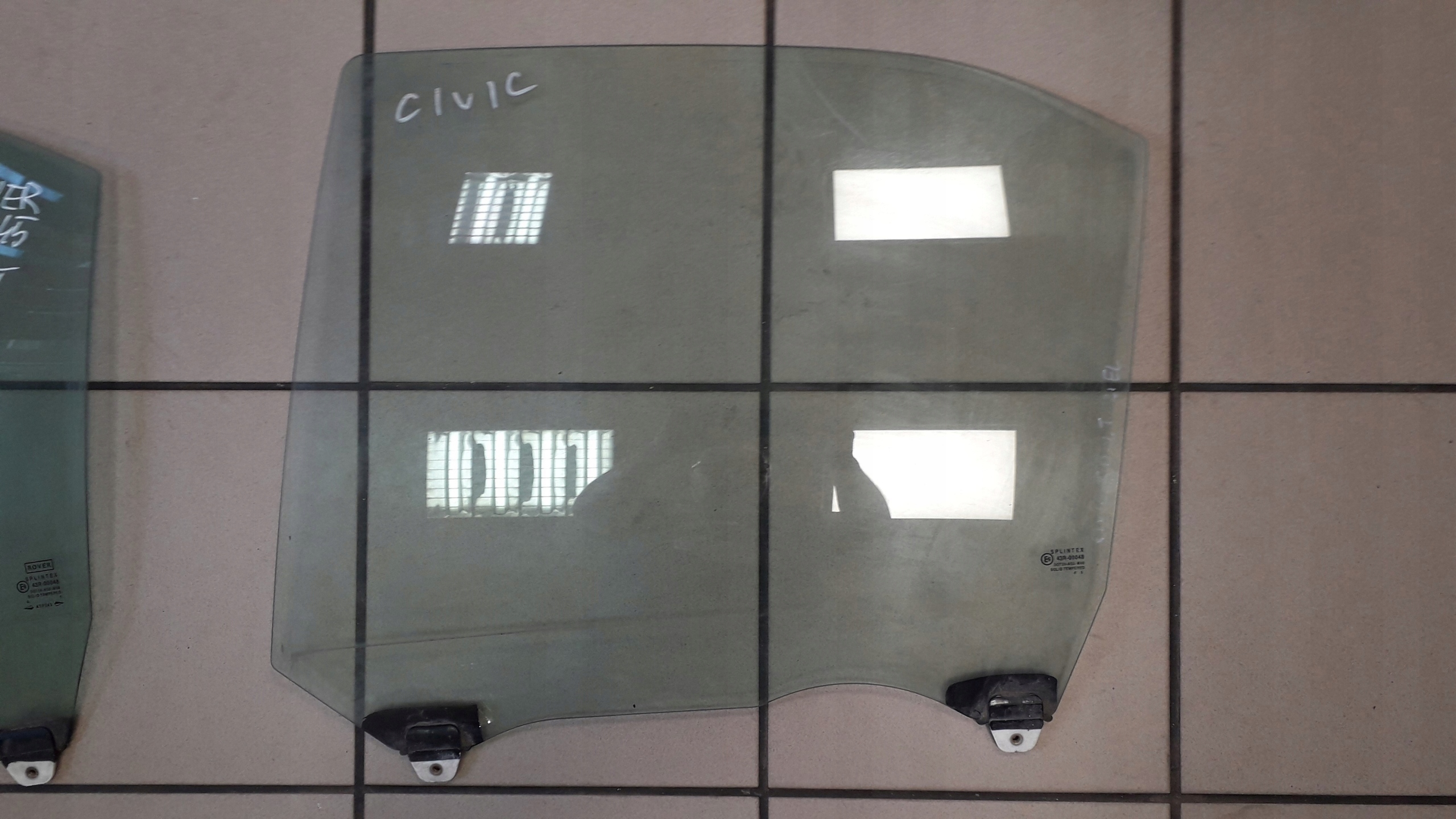 ROVER 400 45 MG ZS CIVIC SZYBA LEWA TYLNA DUŻA