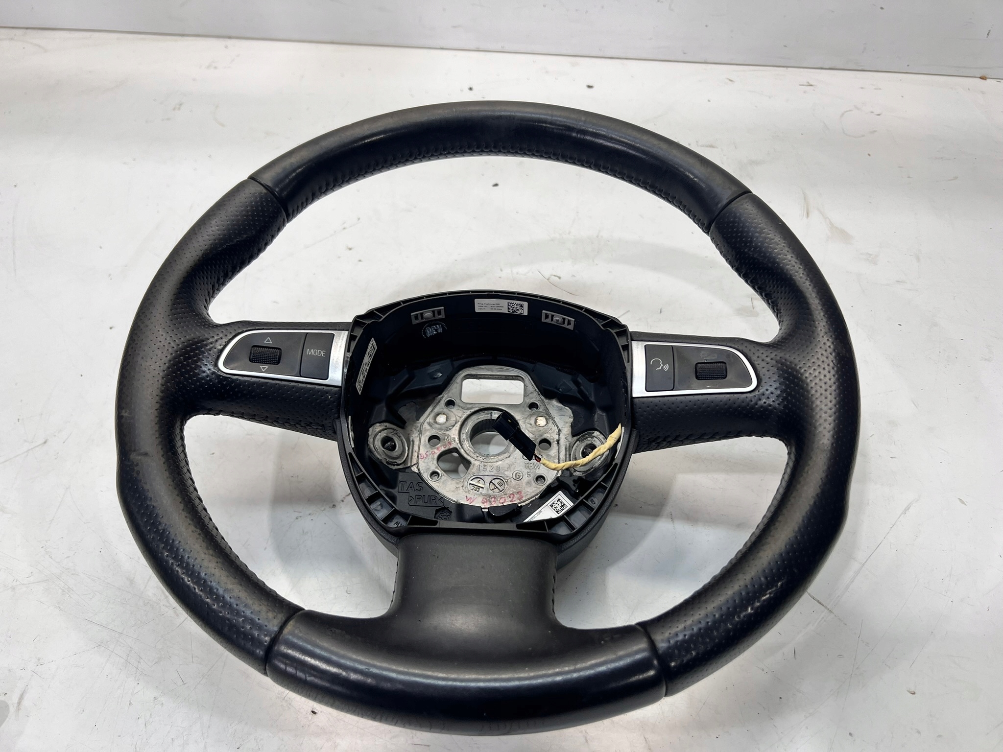 lenkrad Leder MULTIFUNKCJA AUDI A6 C6 A8 D3 LIFT 4E0419091DA TNA 2/25