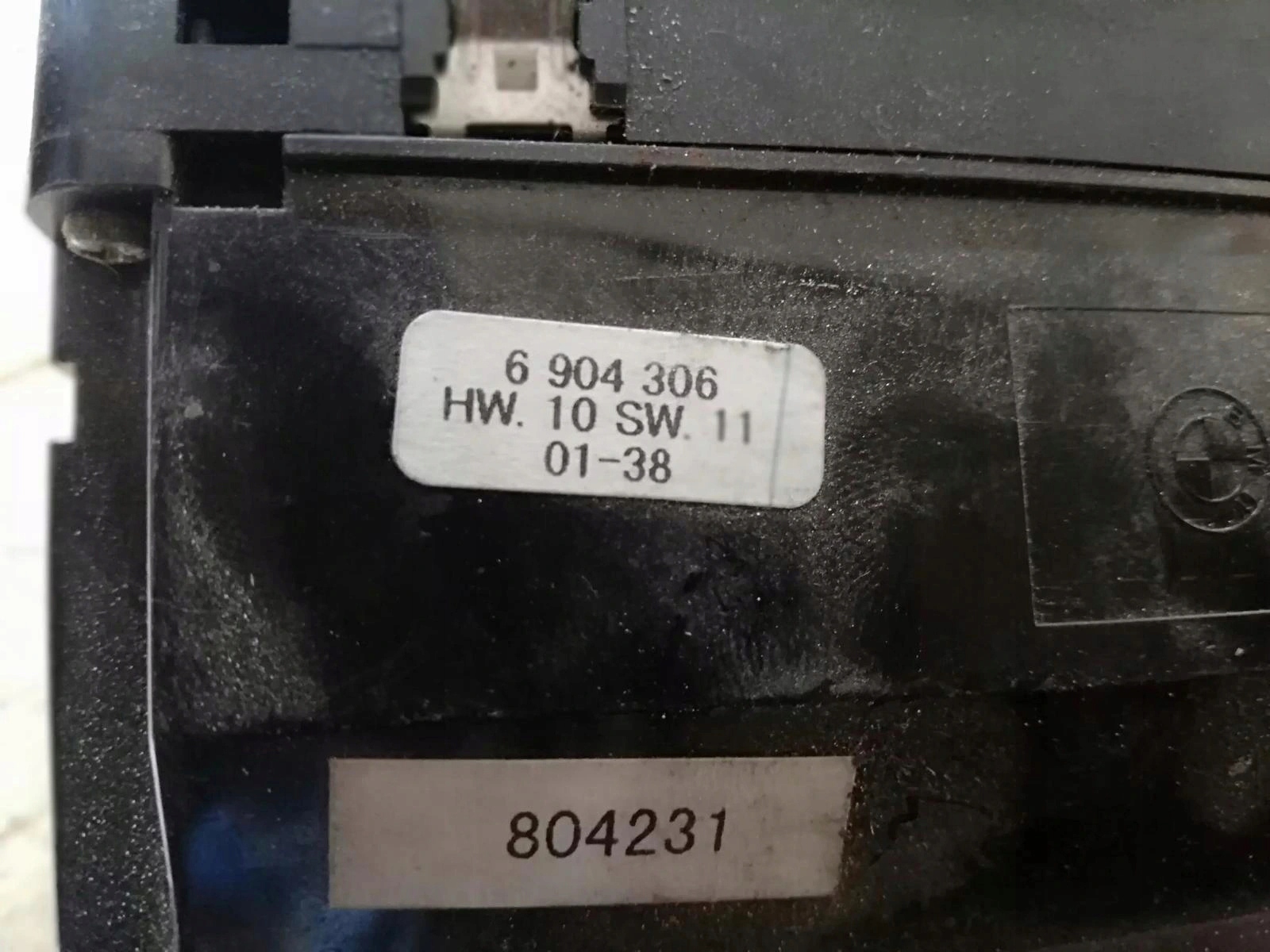 PANEL of the window left front BMW 5 E39 6904306