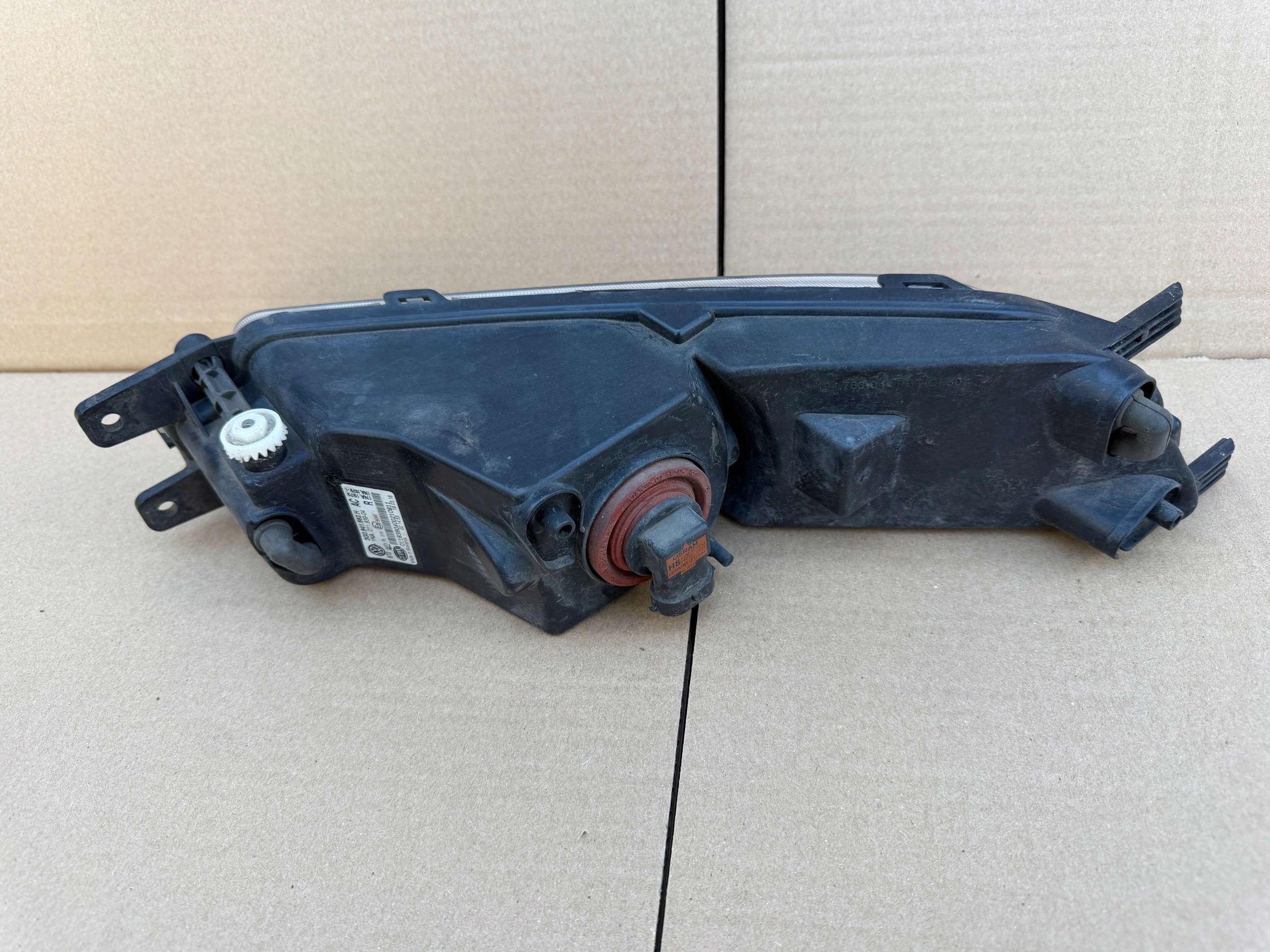 VOLKSWAGEN PASSAT B8 fog light light right front front 3G0941662H