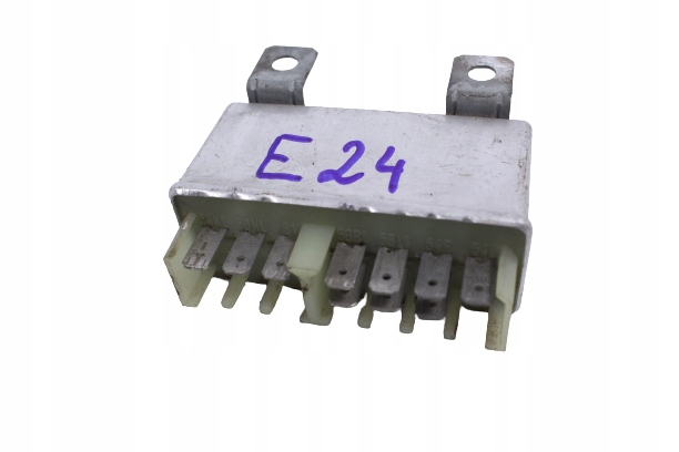 Реле BMW 6 E24 628 1363245