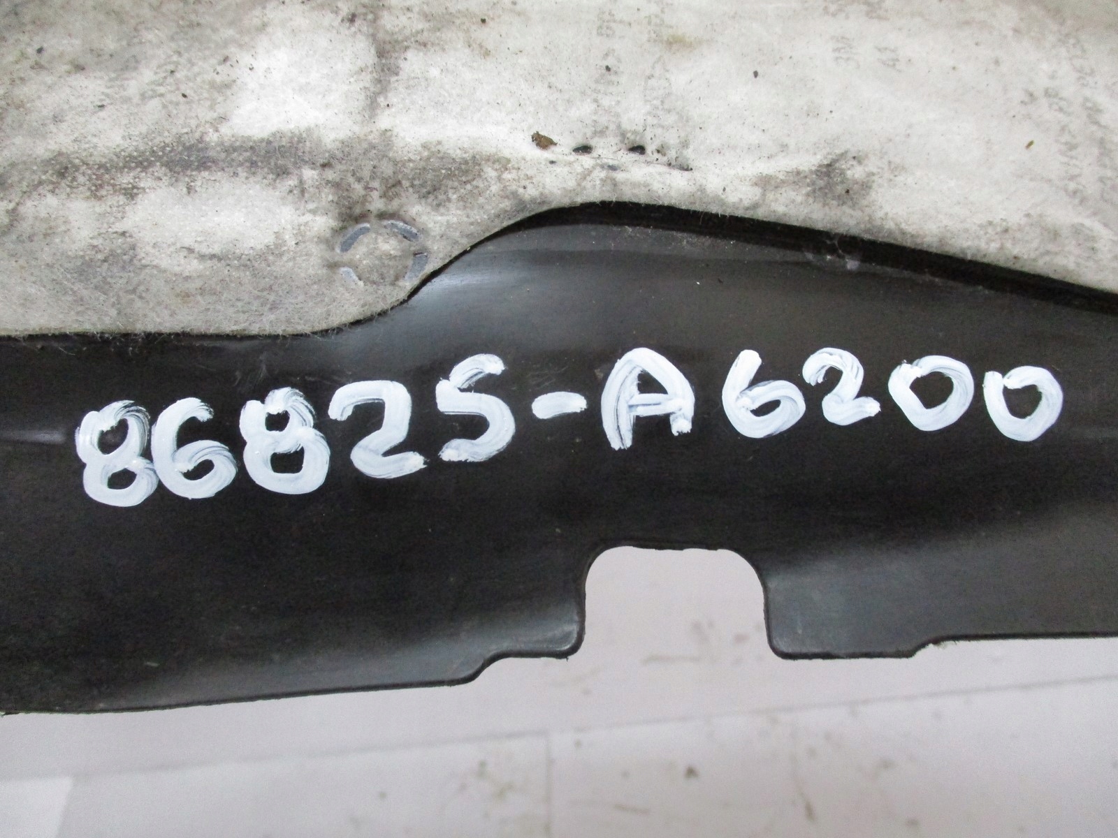 mudguard KIA CEED 86825-A6200 left rear part rear.