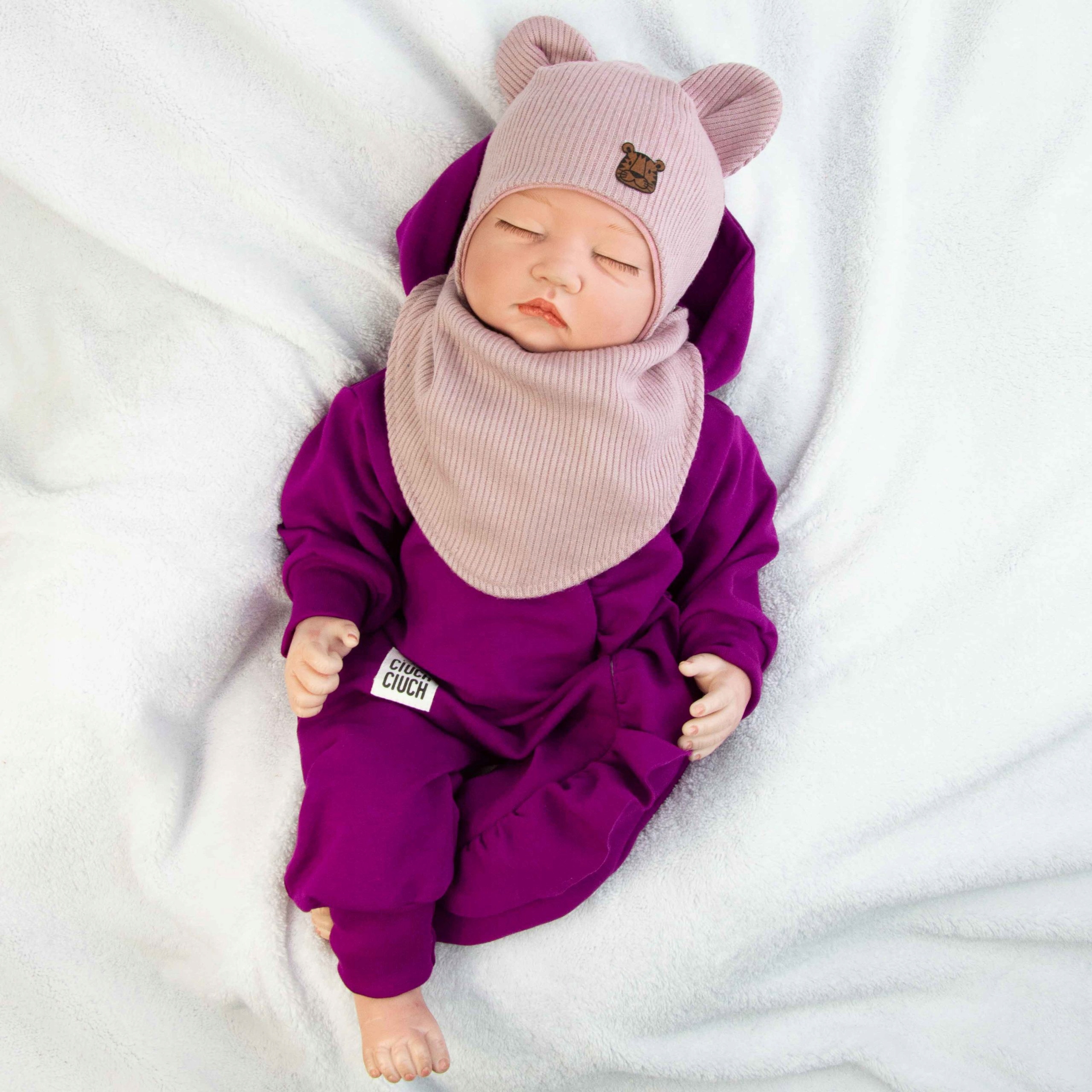 Komplet podwójny CZAPKA niemowlęca WIĄZANA + APASZKA wiosna jesień 38-40 Liczba sztuk w ofercie 1 szt.