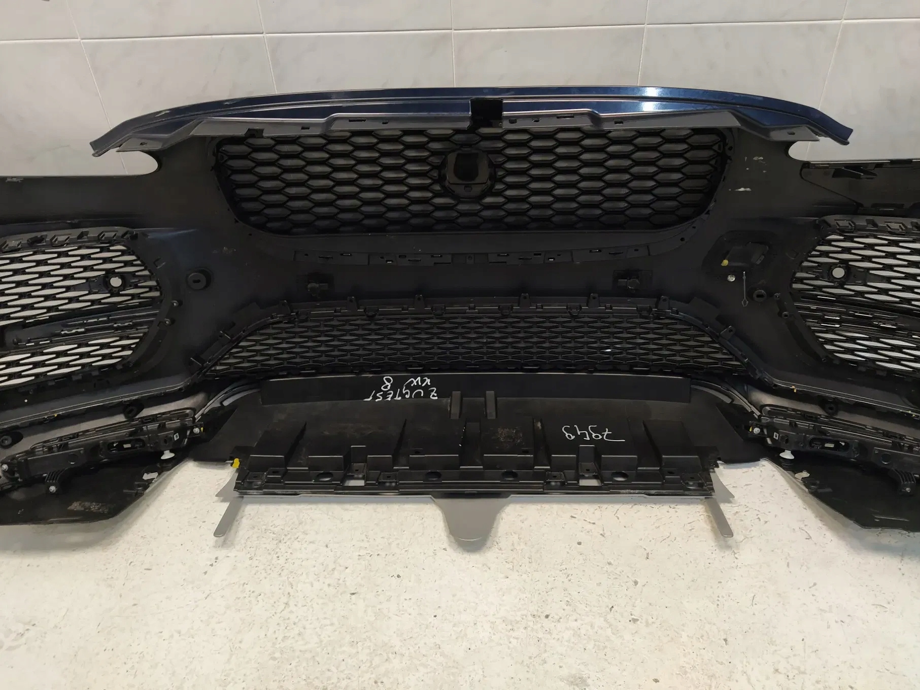 JAGUAR E-PACE X540 LIFT bumper front front 4XPDC fog lights grill logo
