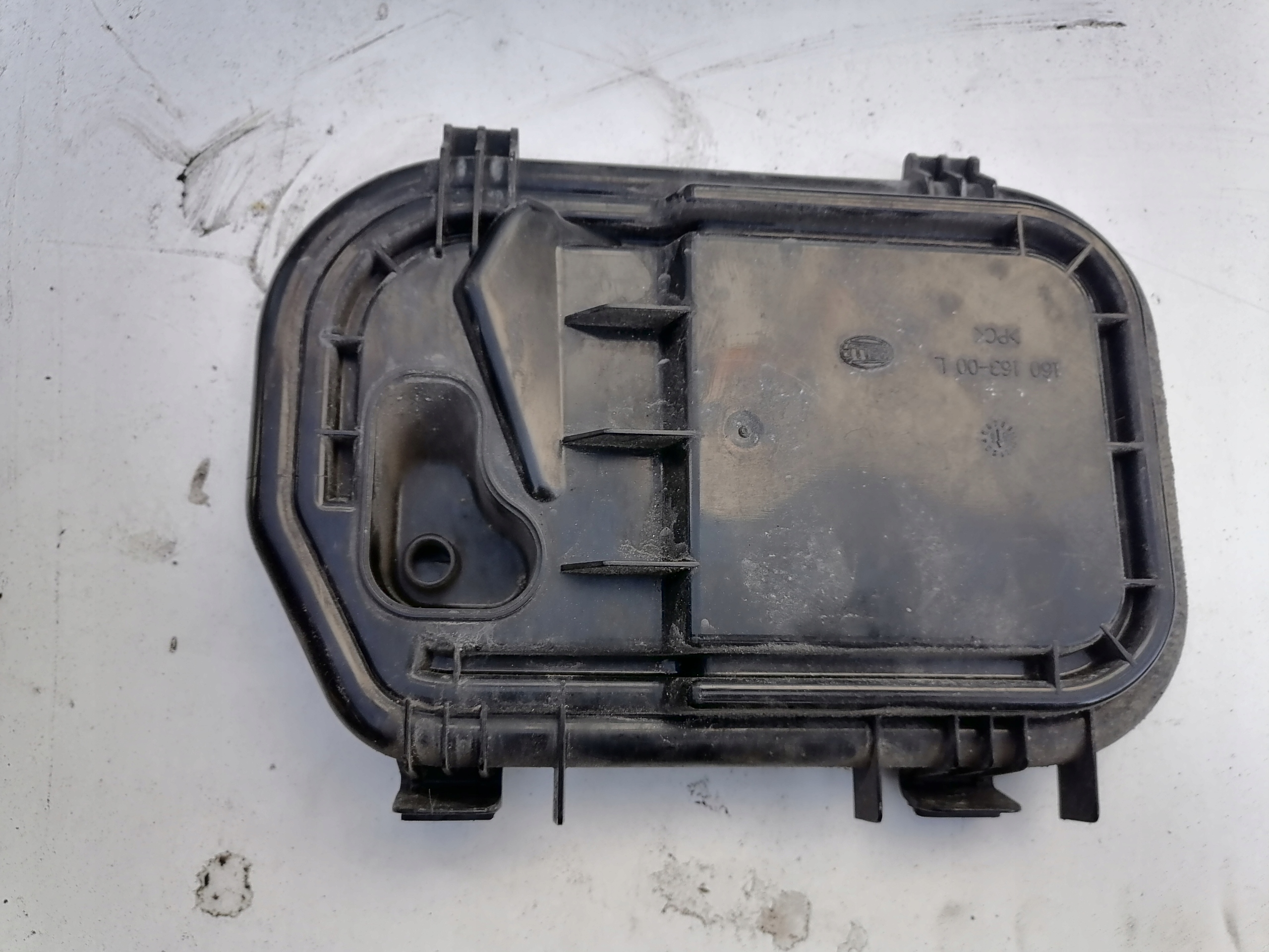 Крышка крышки фары AUDI A6 C6 160163-00