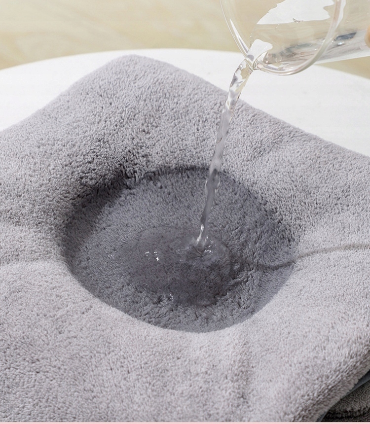 MIĘKKI RĘCZNIK KĄPIELOWY DLA DZIECI I NIEMOWLĄT Materiał dominujący inny