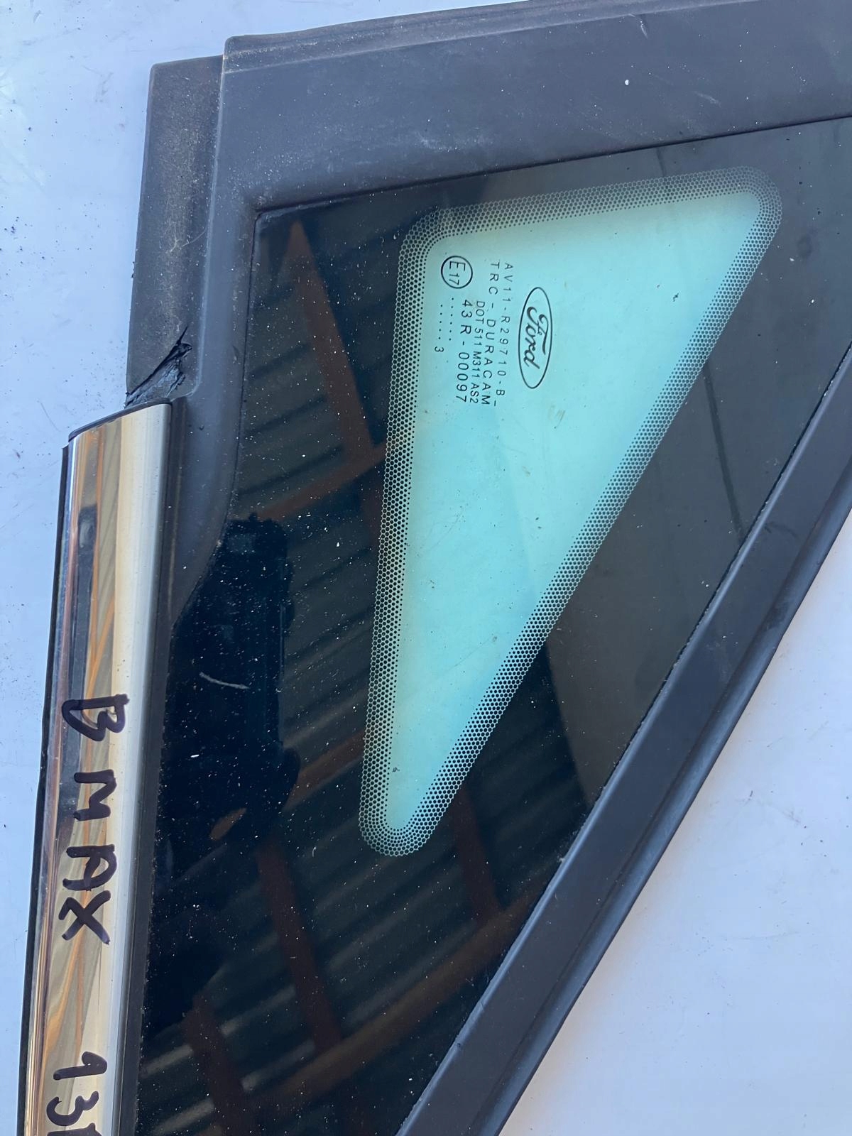window bodywork right front FORD B MAX