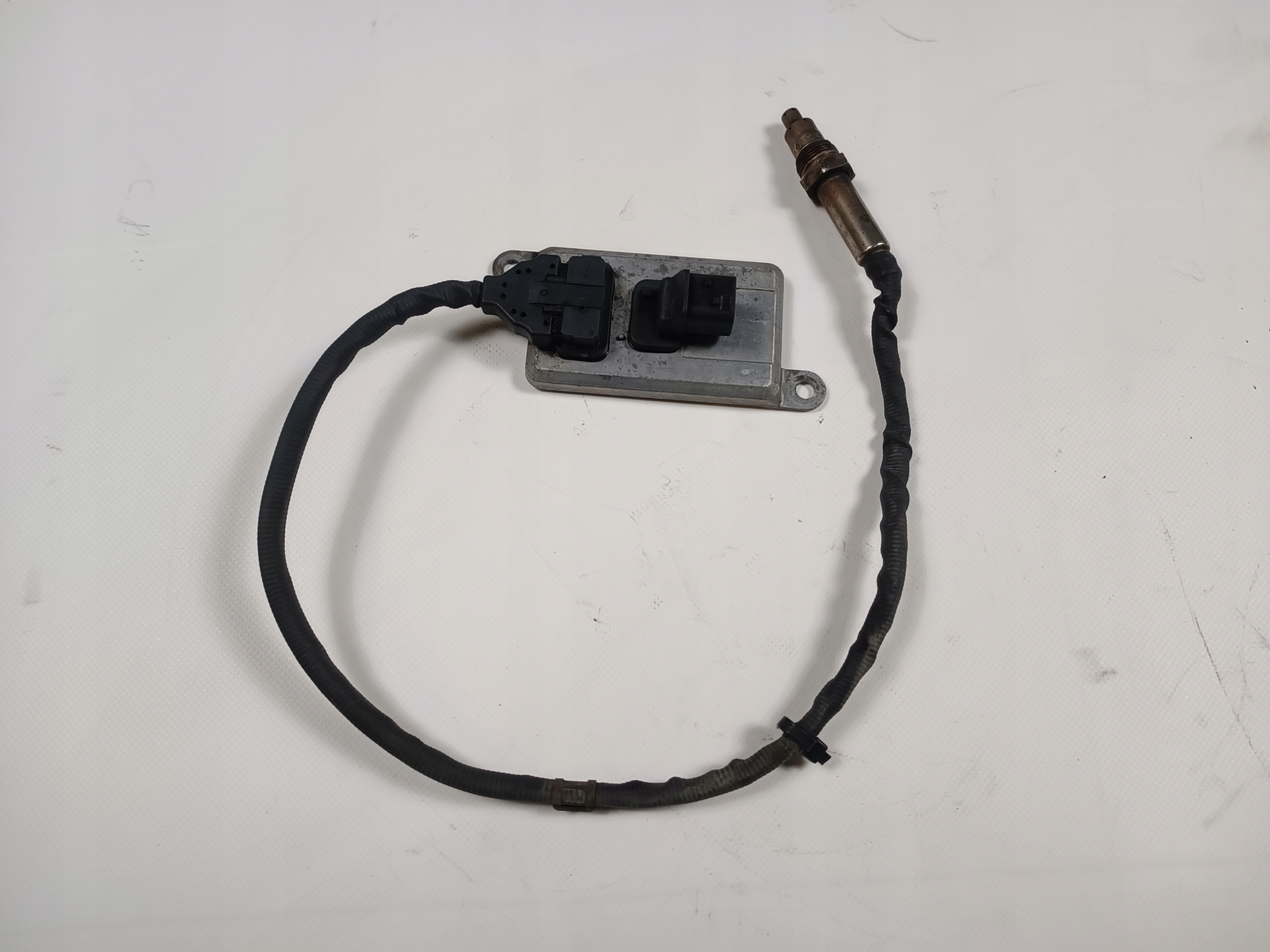 010 153 - Зонд датчик NOX Mercedes Actros MP4 A0101439328