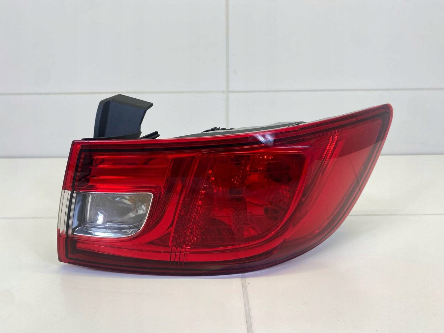 light rear right side Renault Clio 4 2015 265502831R