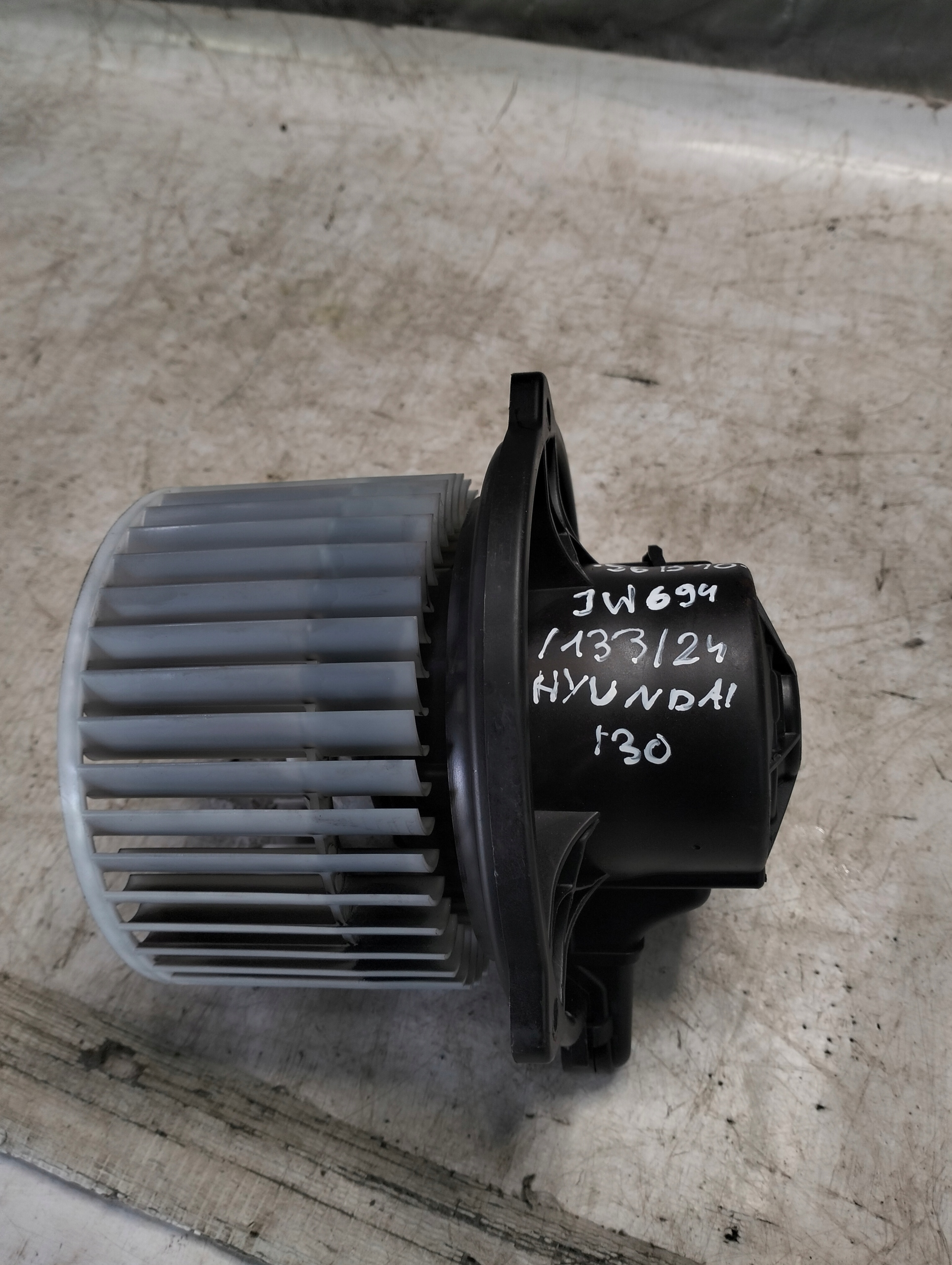 Lüfter Dmuchawa Hyundai i30 1.4 2010R
