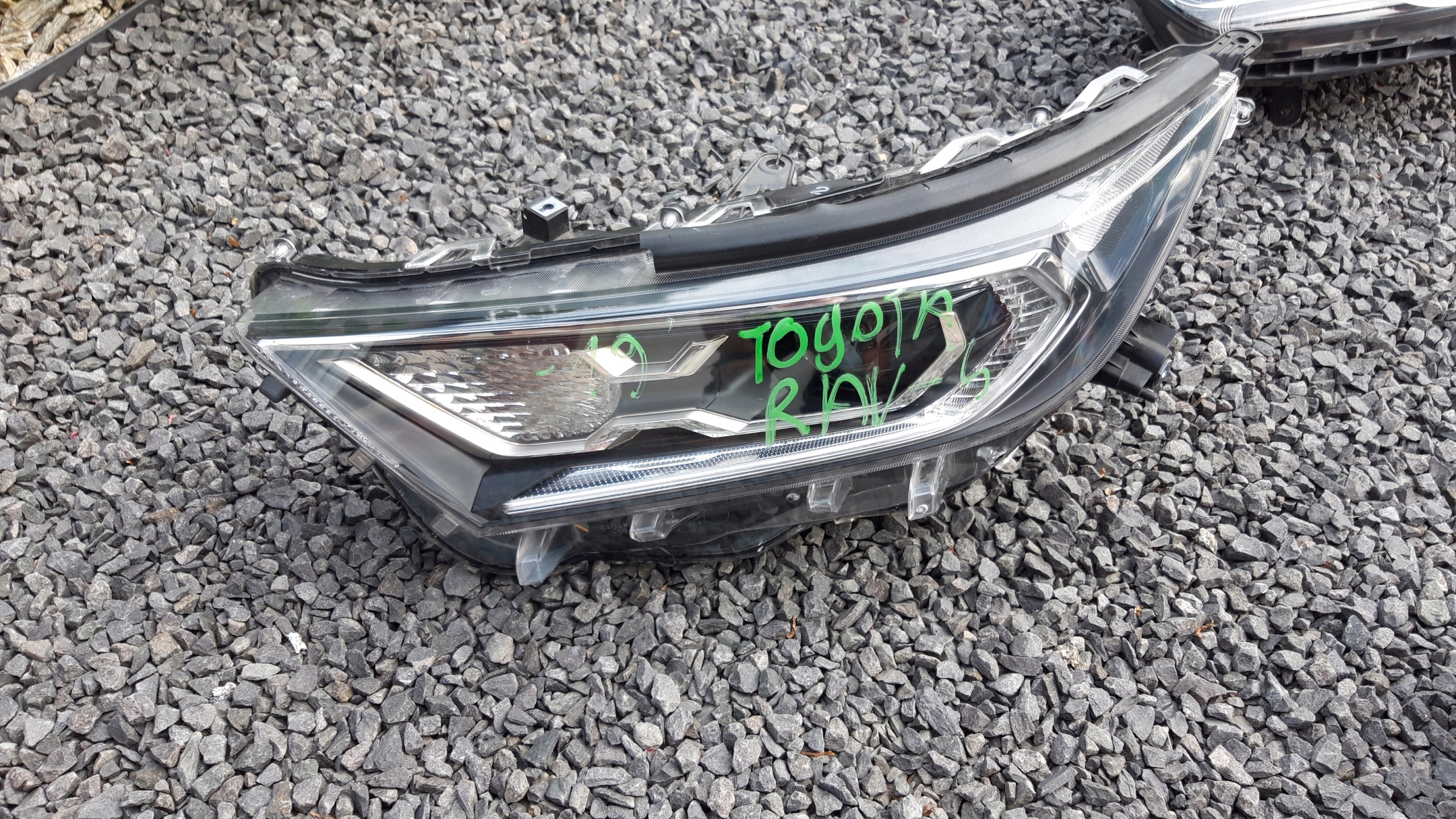 toyota rav 4 rav-4 20 full led europa lewa lampa