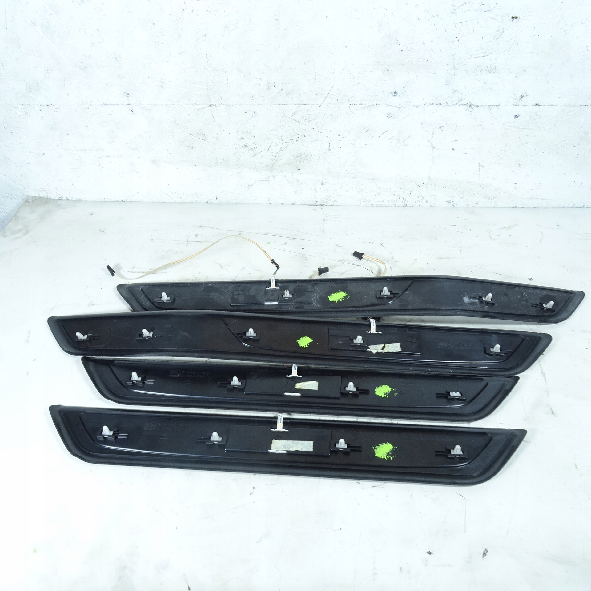 BMW 7 F01 F02 mouldings threshold 7190969