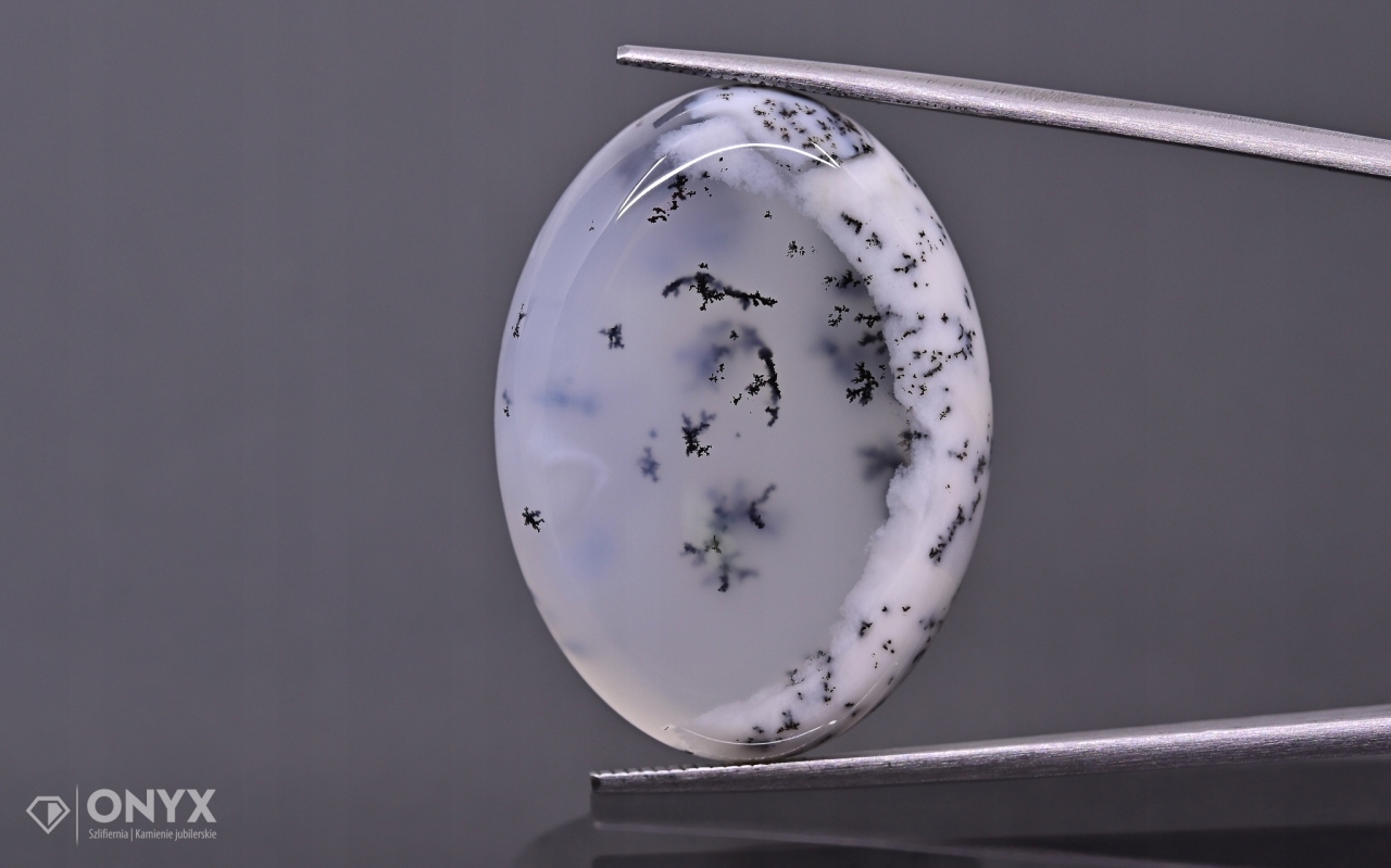 Dendritový achát z Turecka kabošon ovál 30x22 mm