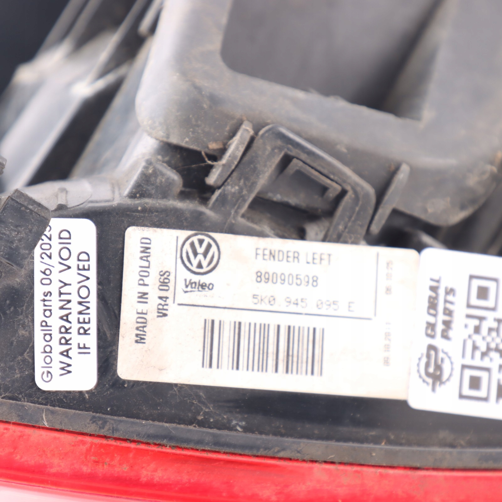 фонарь левый vw GOLF VI 5K0945095E