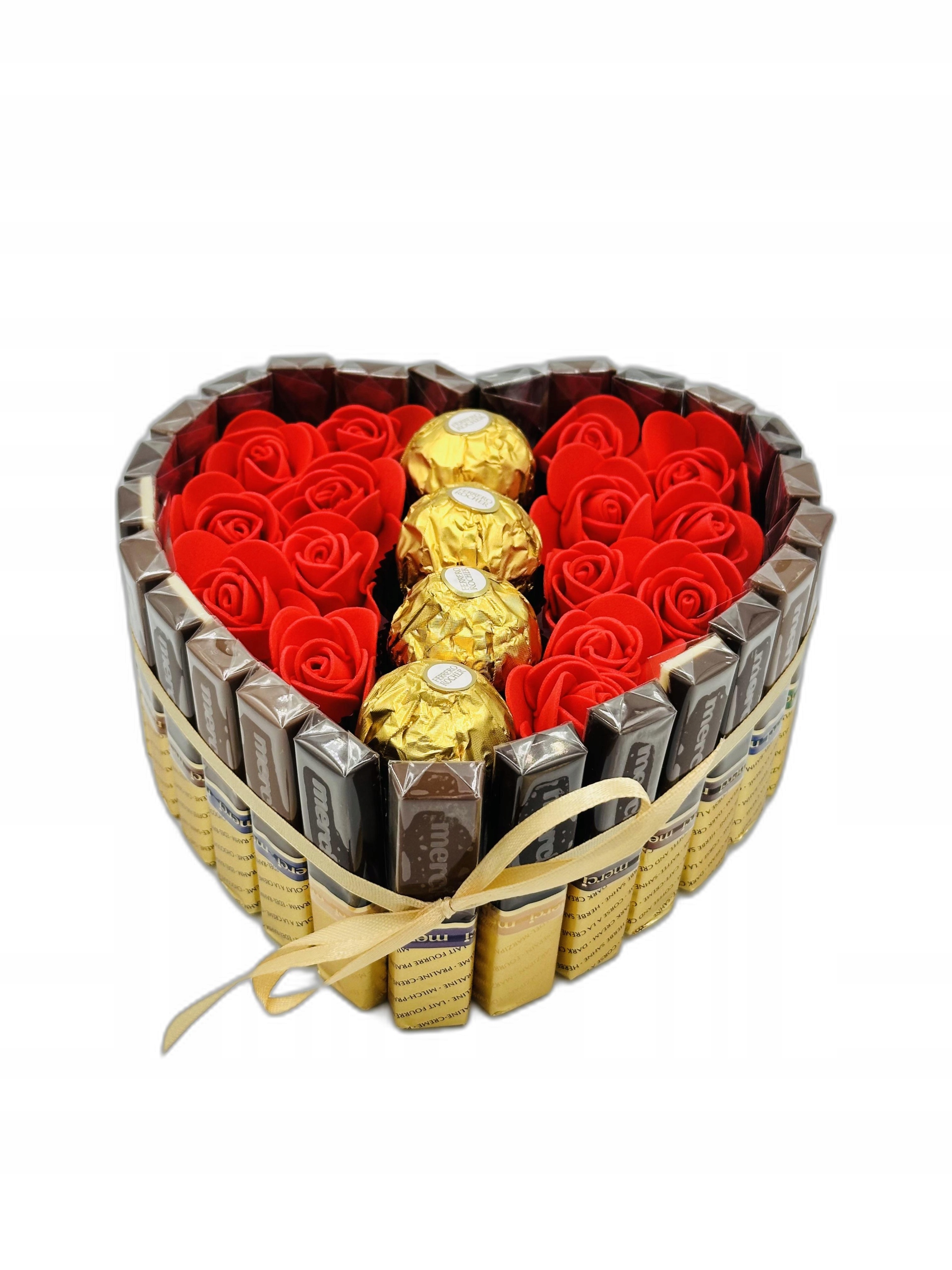 Tort Ze Słodyczy Serce Merci Kosz Prezentowy Zestaw Na Urodziny