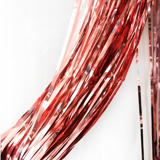 KURTYNA DEKORACYJNA ROSE GOLD ZASŁONA IMPREZOWA FOLIOWA URODZINY Marka PartyOn