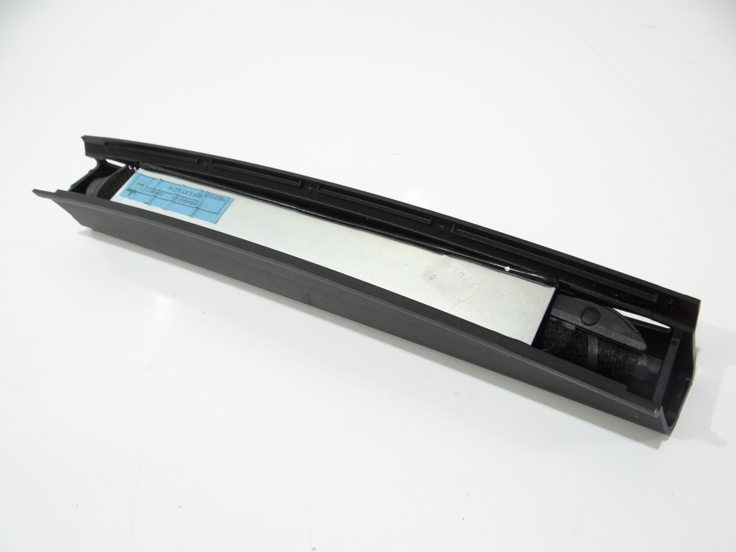 PRZECIWSLONECZNA blinds right rear part BMW E61 6984642