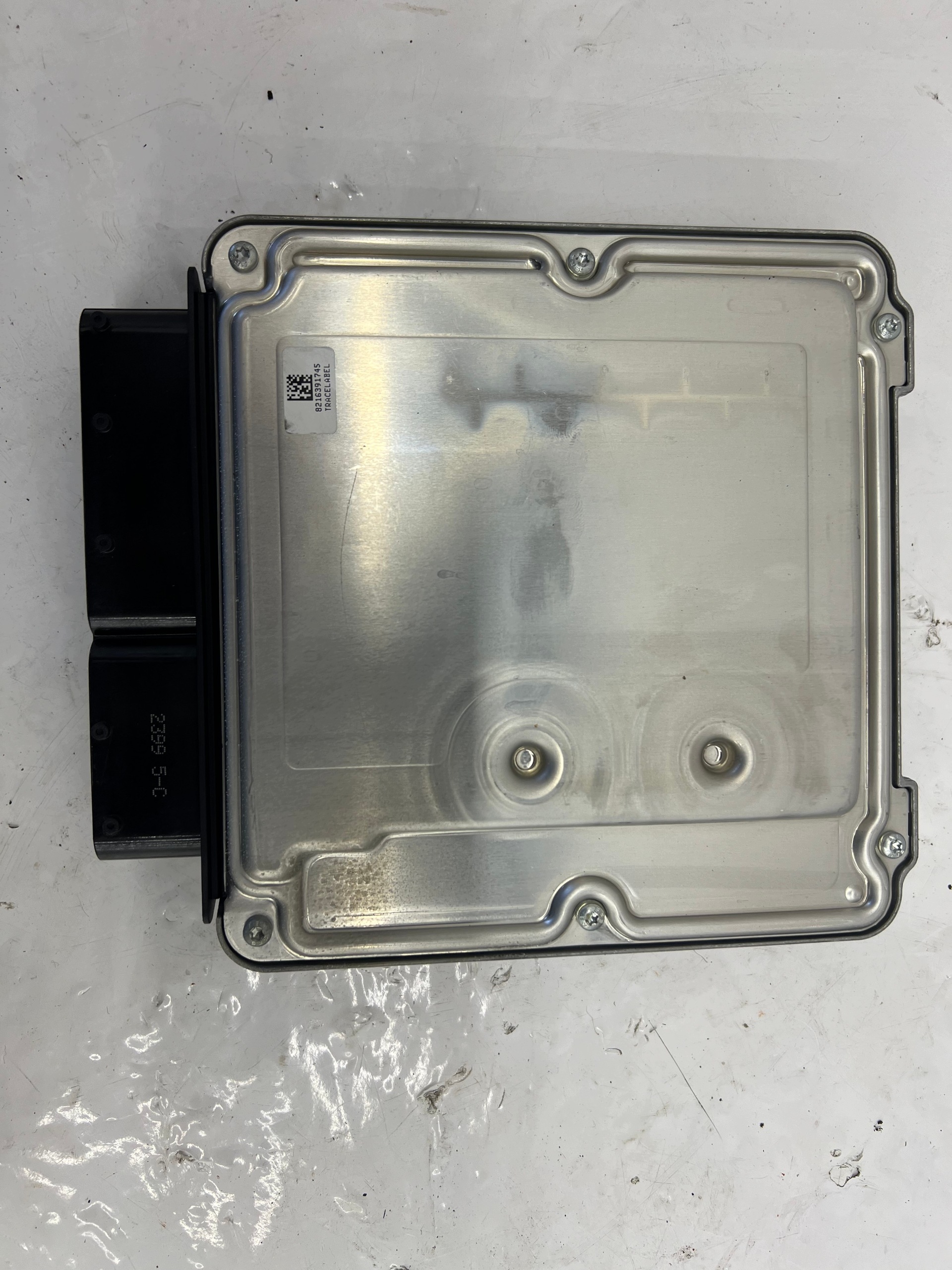 computer control unit of the engine AUDI A6 C6 LIFT 2.7 TDI CANA CAN 4F7910401K