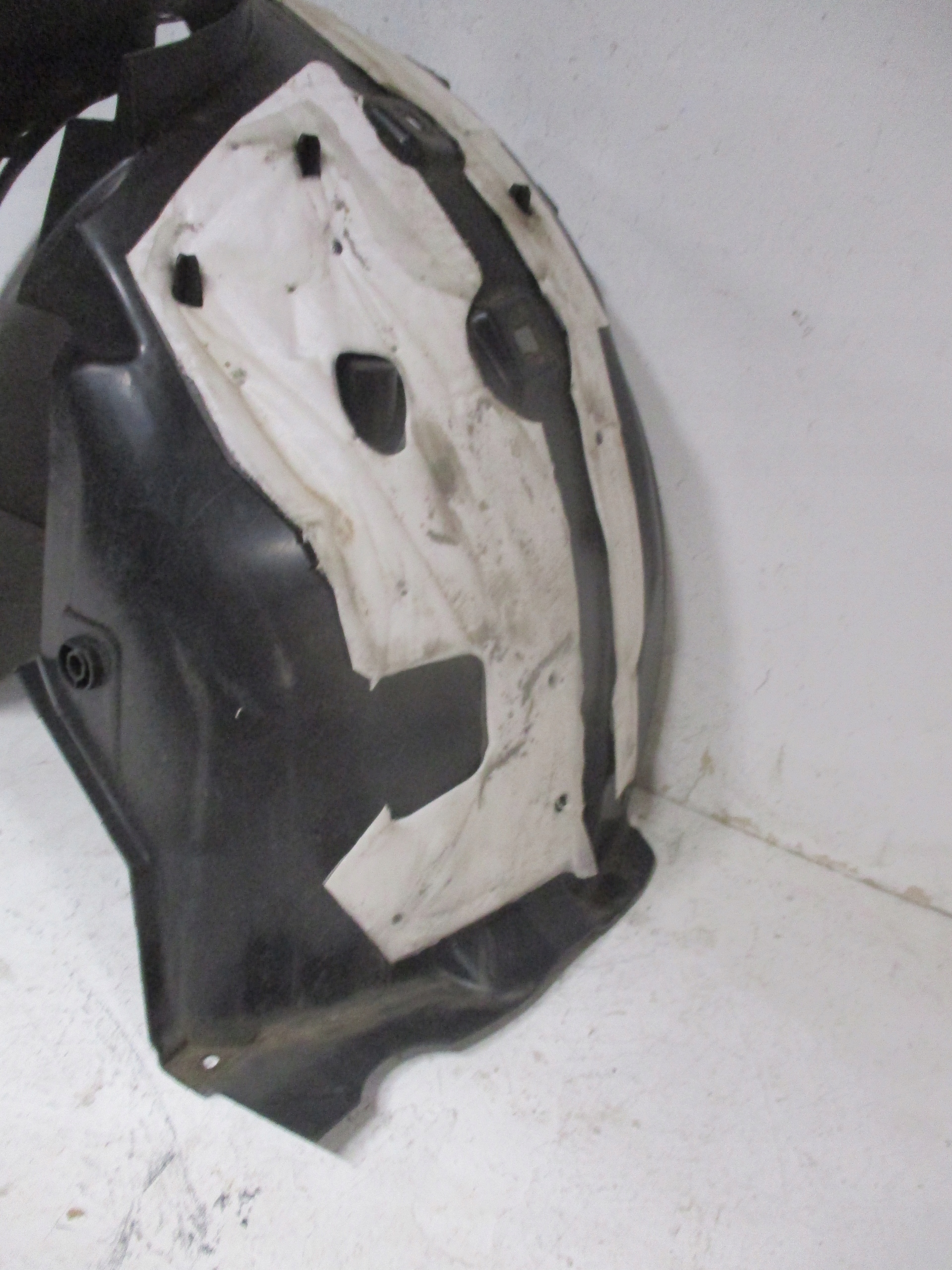 mudguard front CITROEN C4 C4X III 9831258480 9831258580