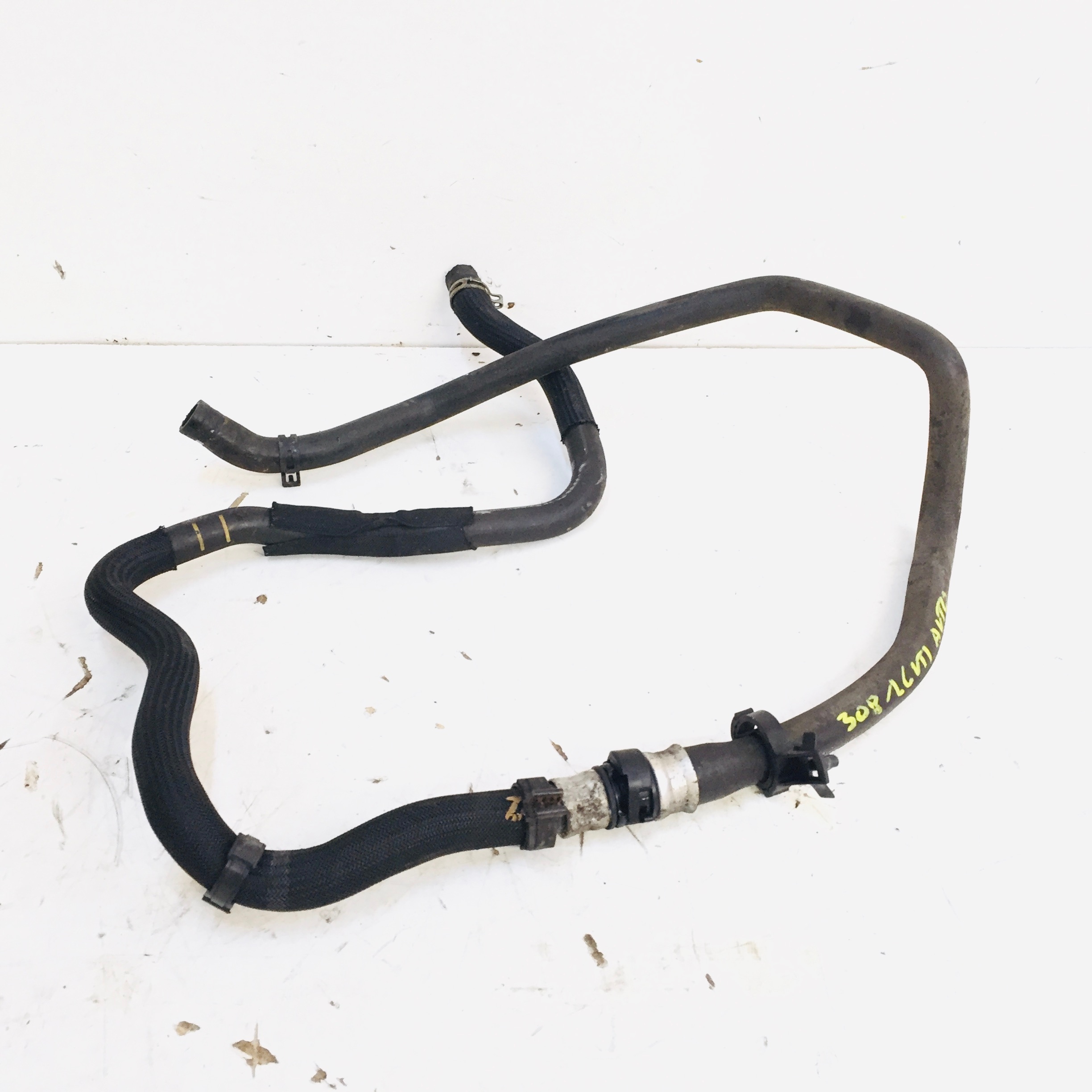 ВОДЯНАЯ ТРУБА PEUGEOT 308 1,6 VTI АВТОМАТ