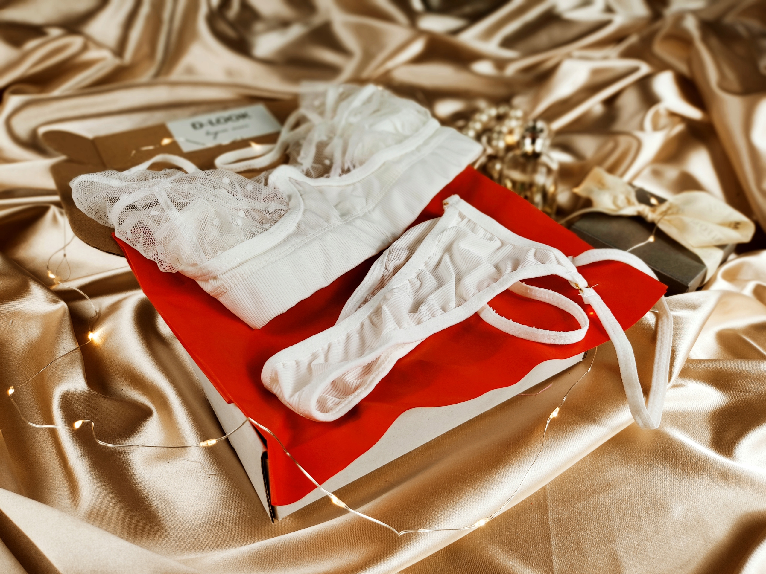 Komplet bielizny biustonosz stringi 14k 38 M Rozmiar M