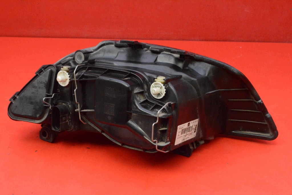 REFLEKTOR left light front EU 6L1941021A SEAT IBIZA 3 III 6L 02-06