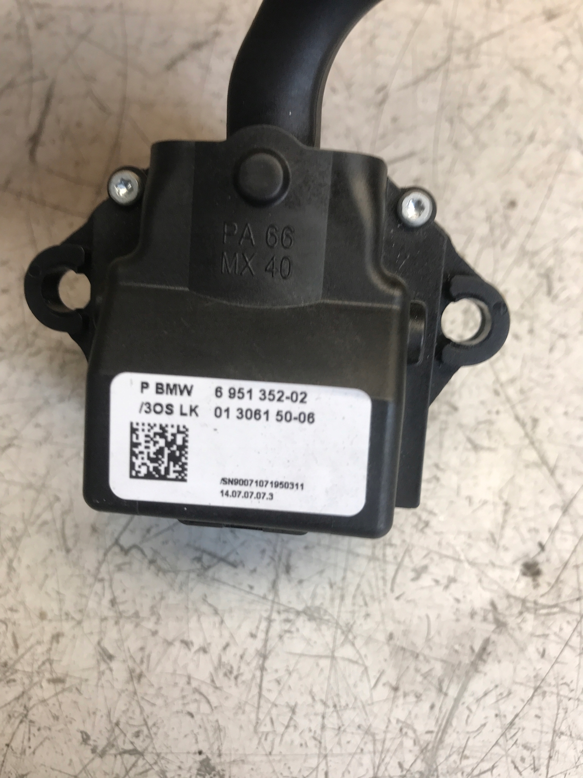 Bouton MANETKA TEMPOMATU BMW E60 E61 6951352