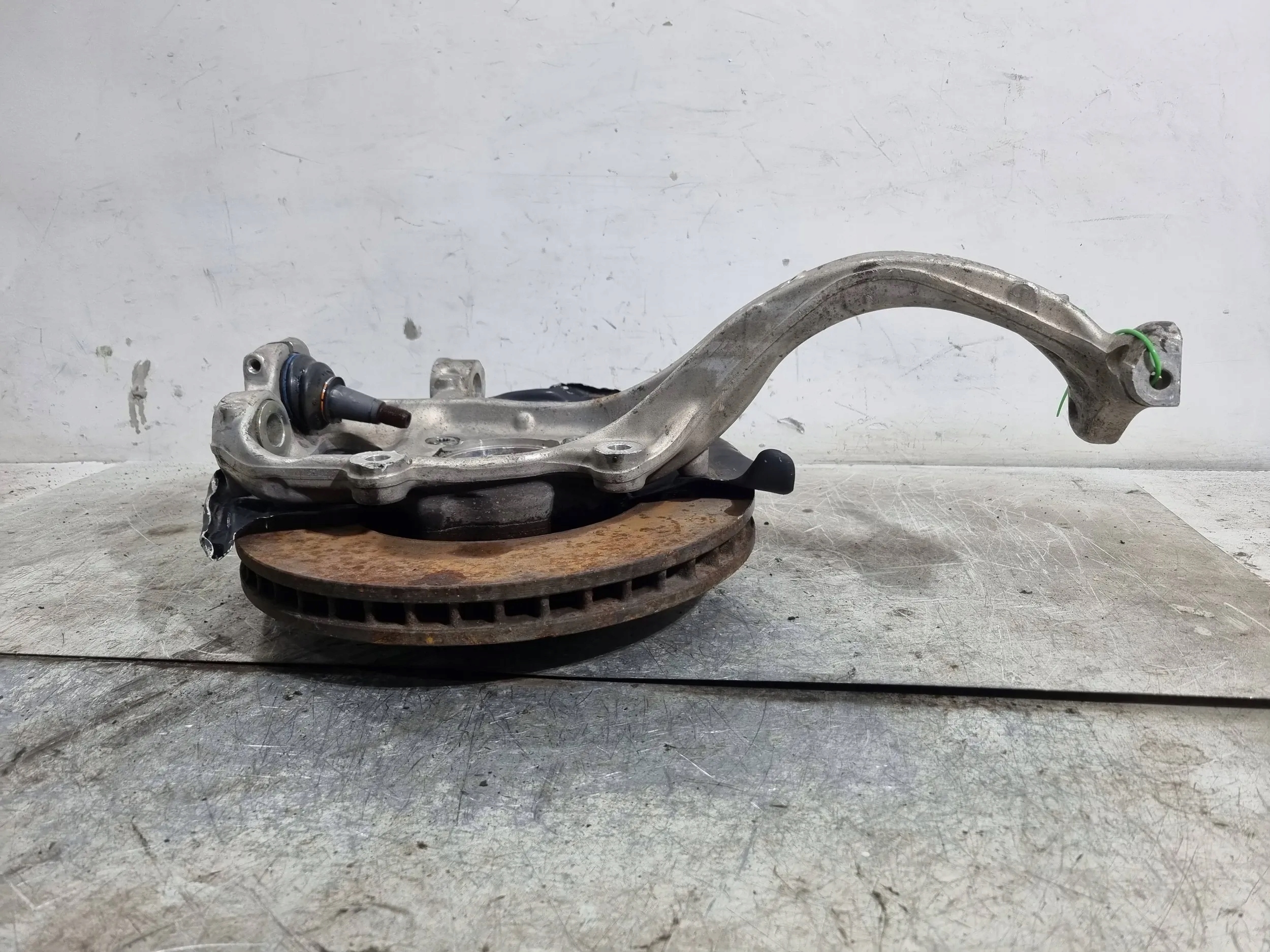 swing right front 8W0407560 AUDI A4 B9 A5 8W