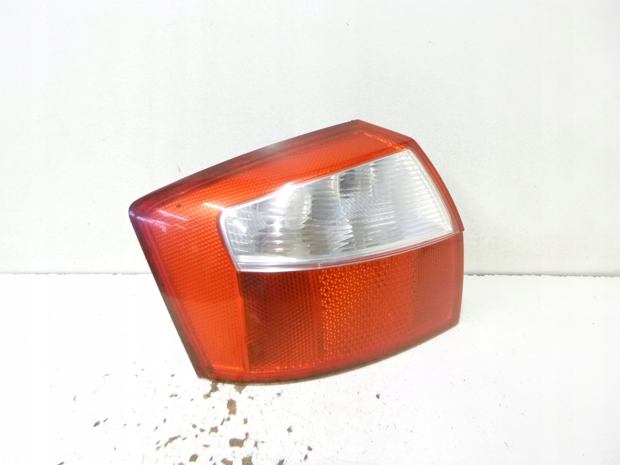 light rear left Audi A4 B6 sedan 2003r.