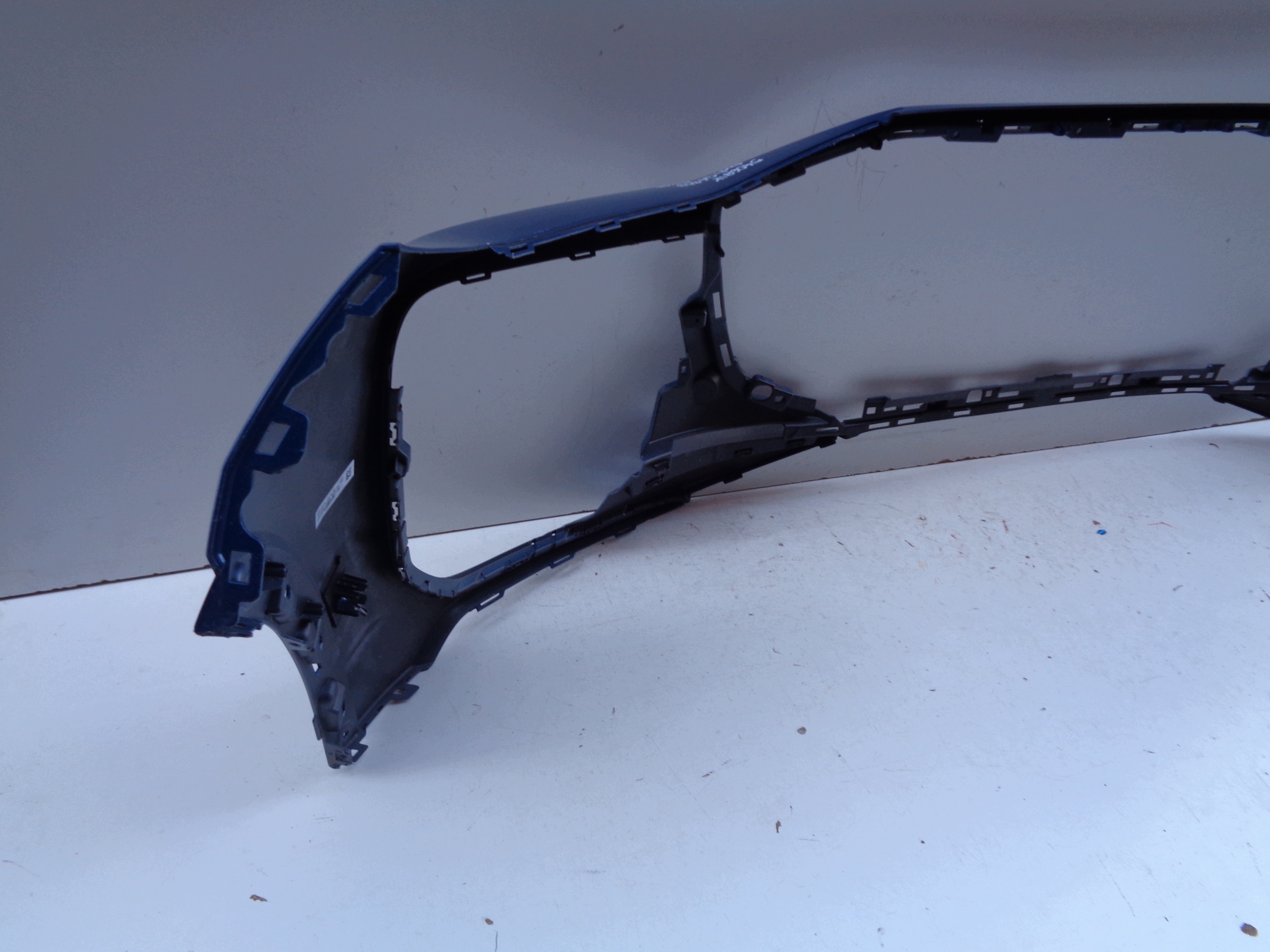 frontstoßstange AUDI Q6 E-TRON S-LINE 85H NR 54068