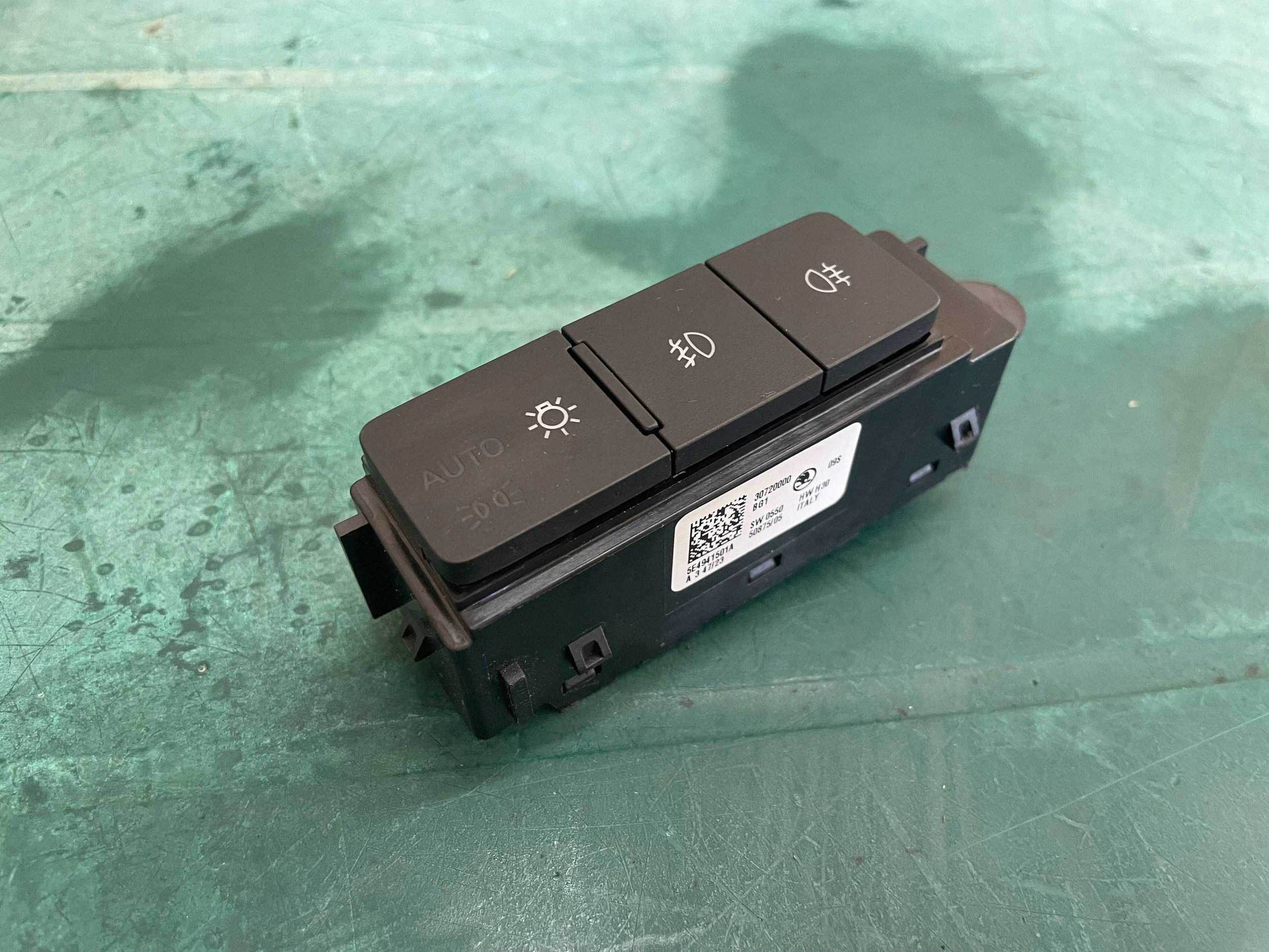 interruttore luci SKODA OCTAVIA MK4 5E4941501A @M