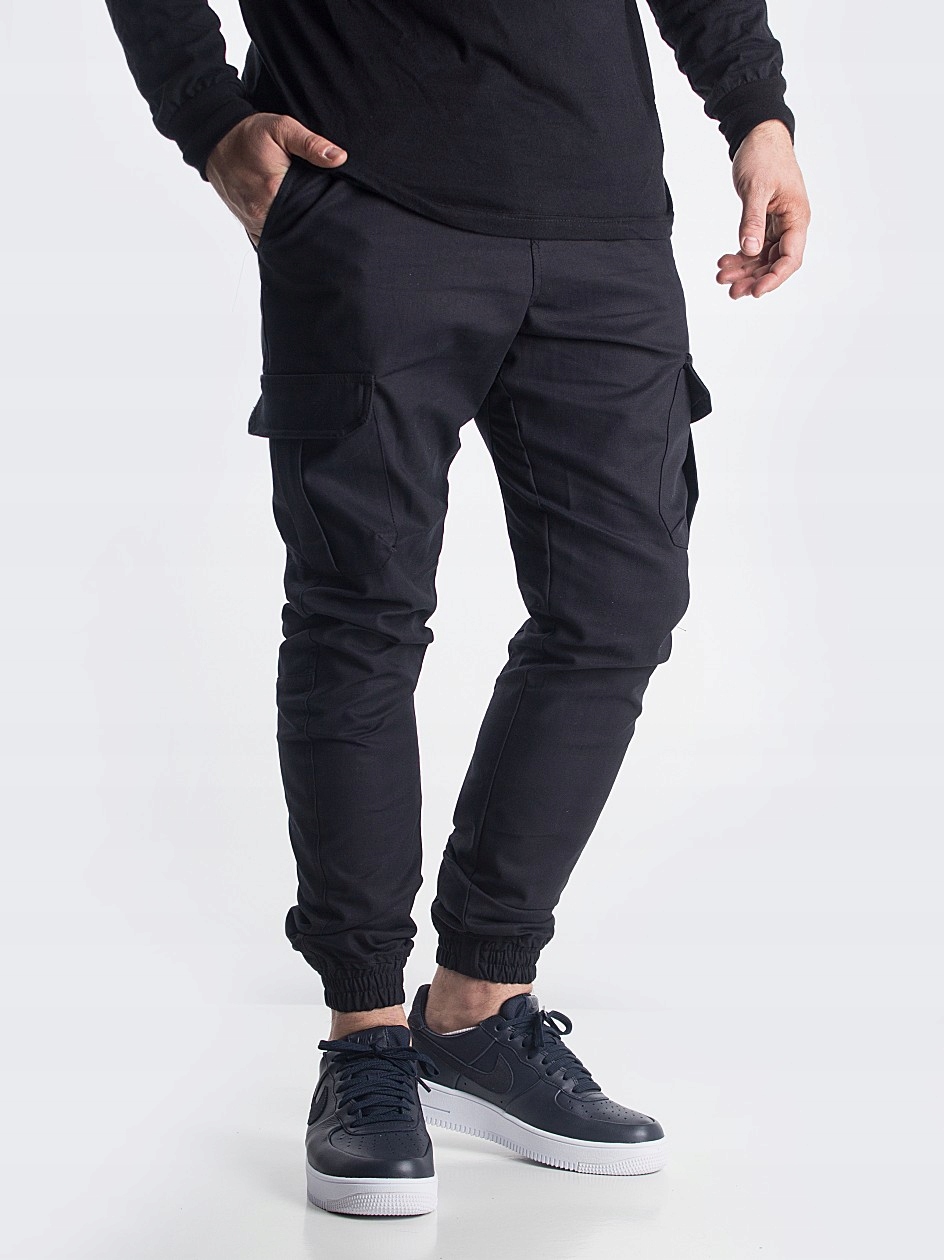 

Spodnie Joggery Savage Cargo Nike Label Black M