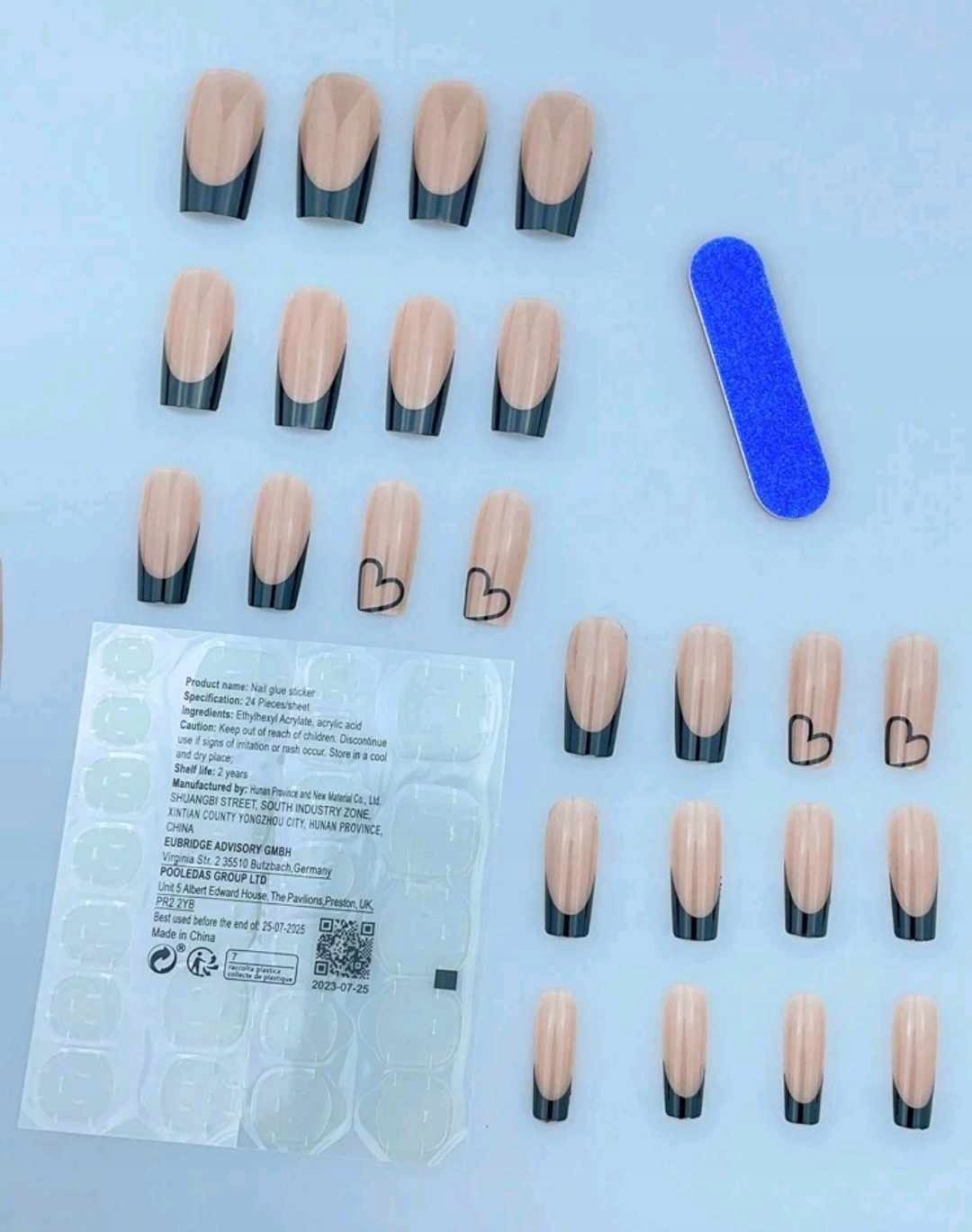 Paznokcie PRESS ON NAILS TIPSY 24 french serce Marka bez marki