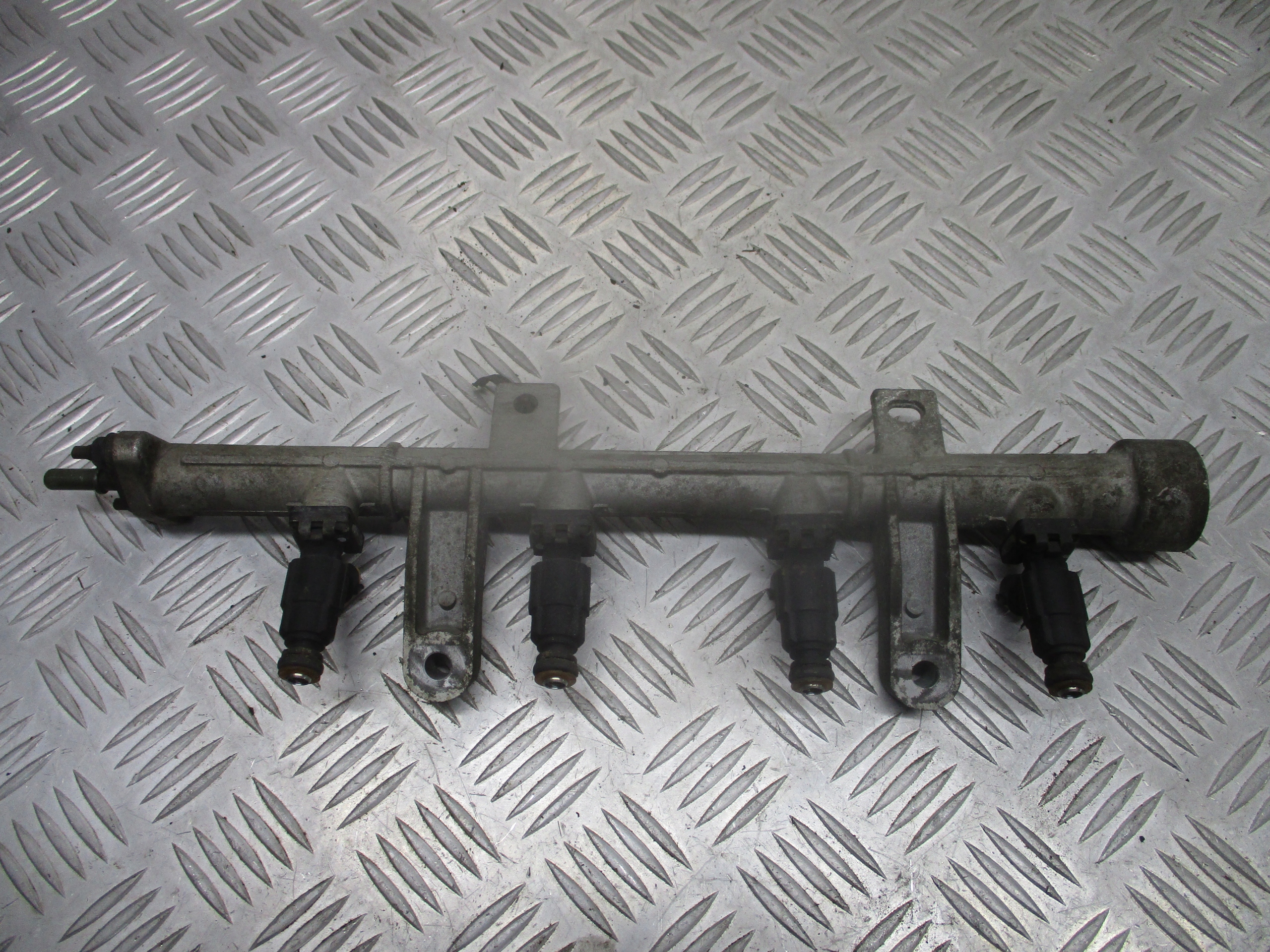 LISTWA WTRYSKOWA HYUNDAI GETZ 1.3 Producent części Hyundai OE