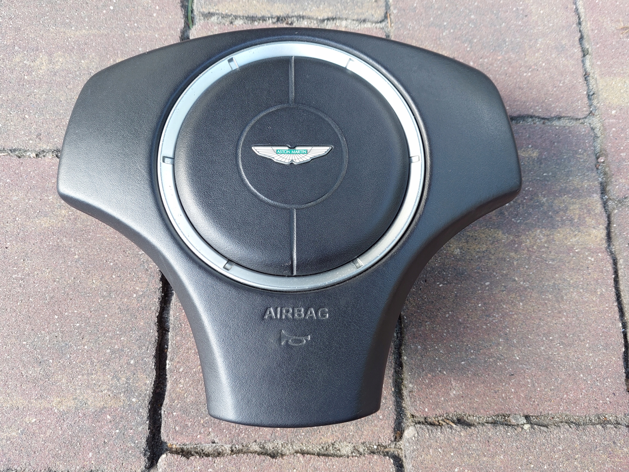 подушка водители подушки безопасности Aston Martin DB9
