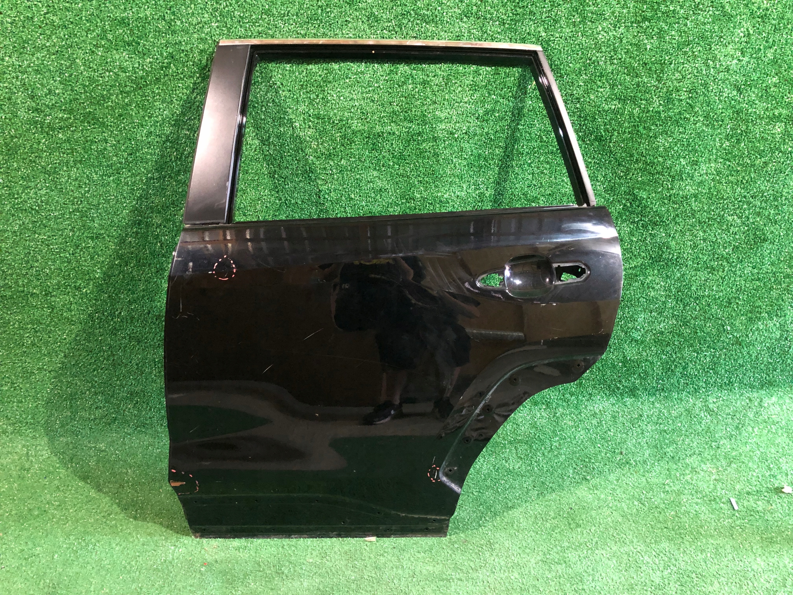 TOYOTA RAV4 V door rear. left
